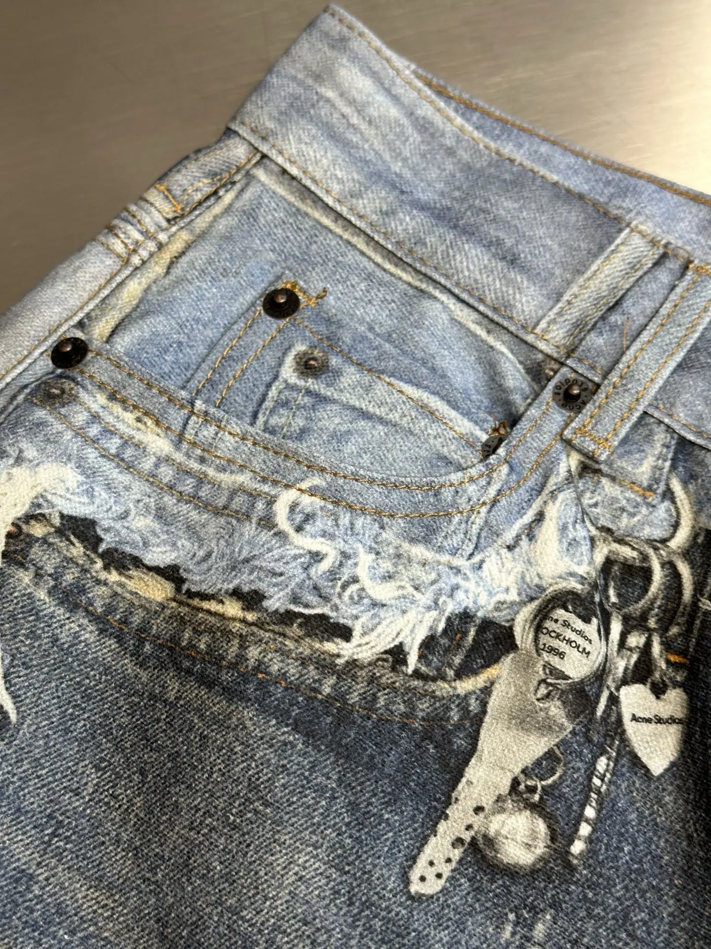 아크네스튜디오 남성 반바지 85856 Acne Studios Shorts 상세 이미지 7