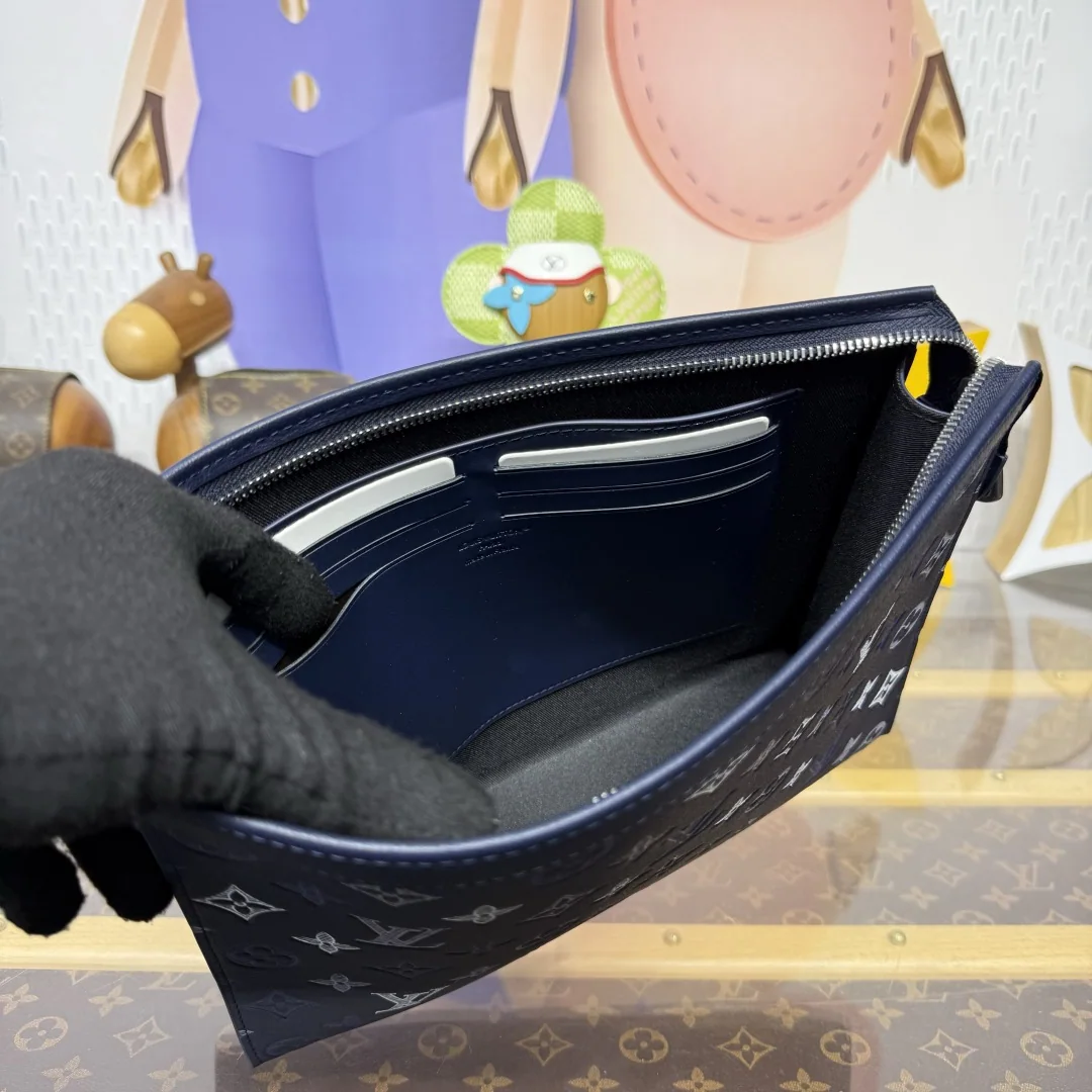 루이비통 포쉐트 보야주 미디엄 클러치 가방 M61692 상세 이미지 9