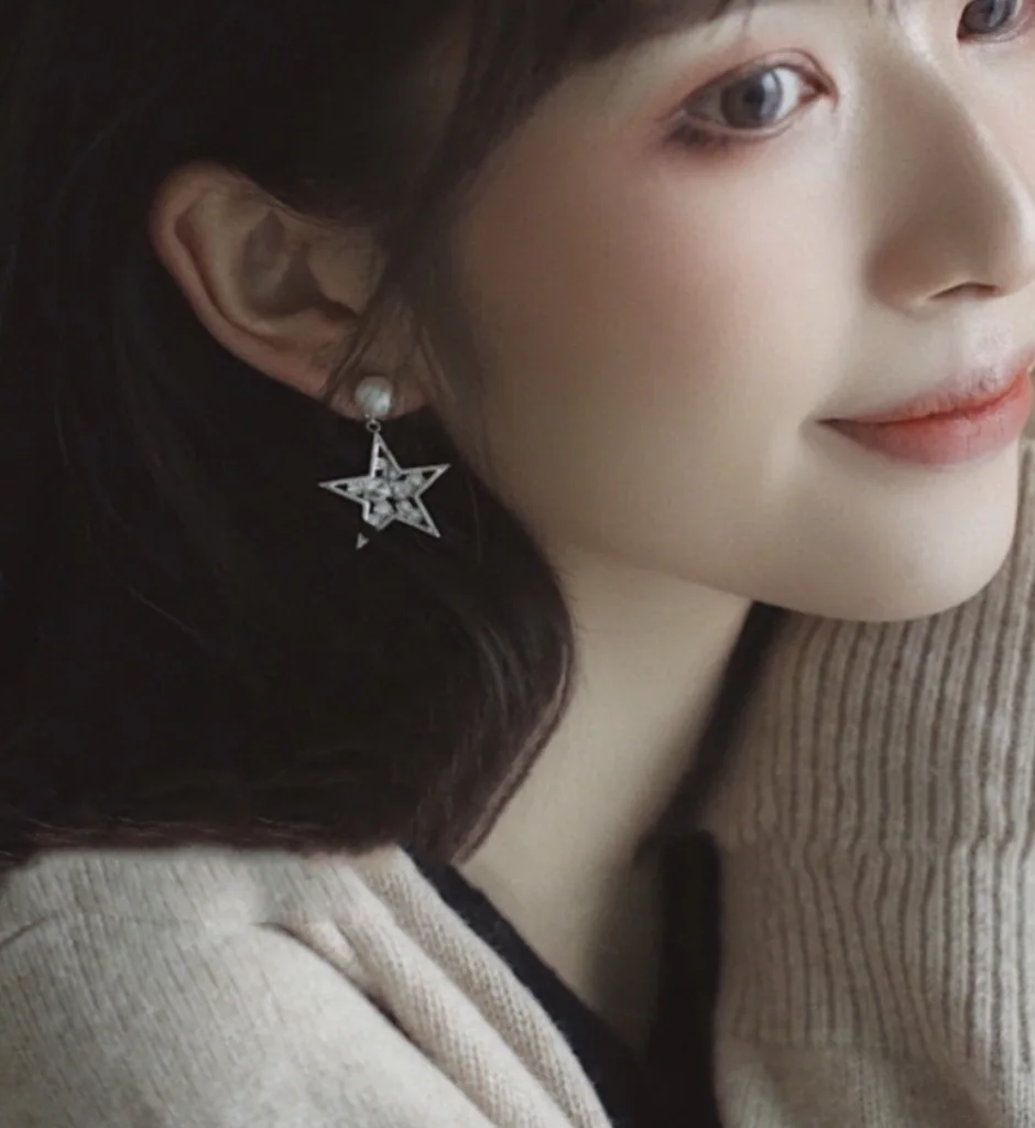 미우미우 진주 오각별 펜던트 귀걸이 상세 이미지 1