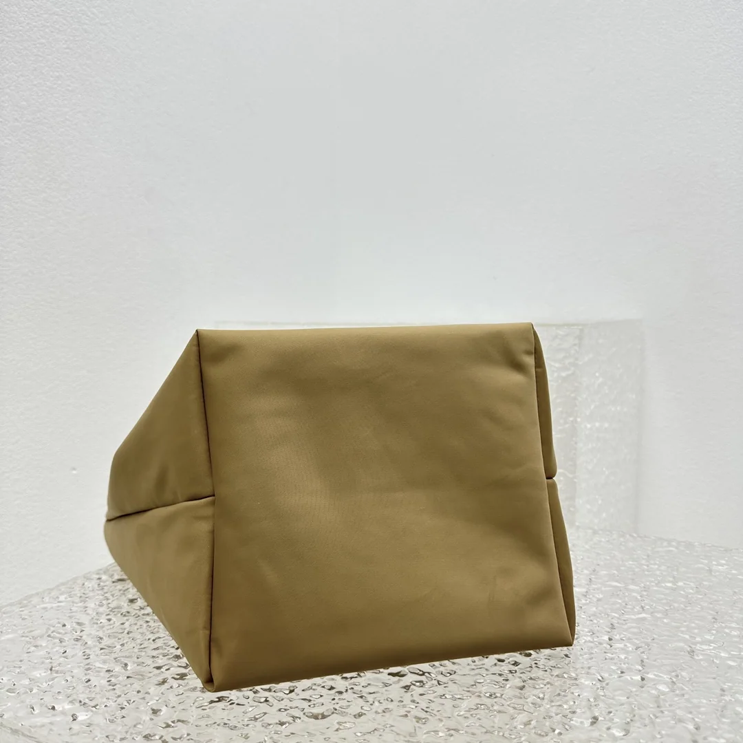 더로우 나일론 토트 버킷백 상세 이미지 5