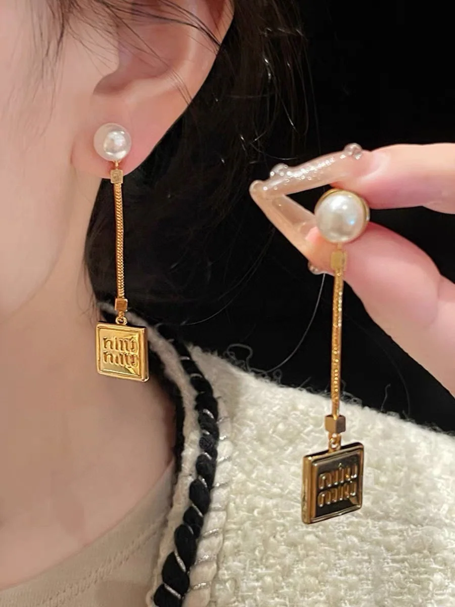 미우미우 귀걸이 61107 Miu Miu Earrings 상세 이미지 1