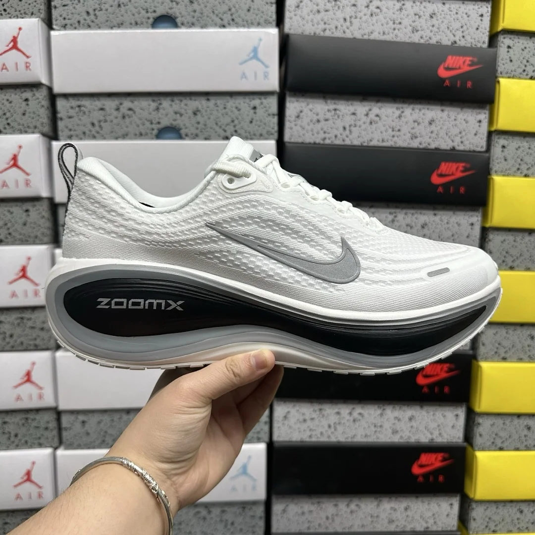 나이키 [XY] 보메로 플러스 II7181-102 201718 Nike Vomero Plus White Black Cool Grey 상세 이미지 2