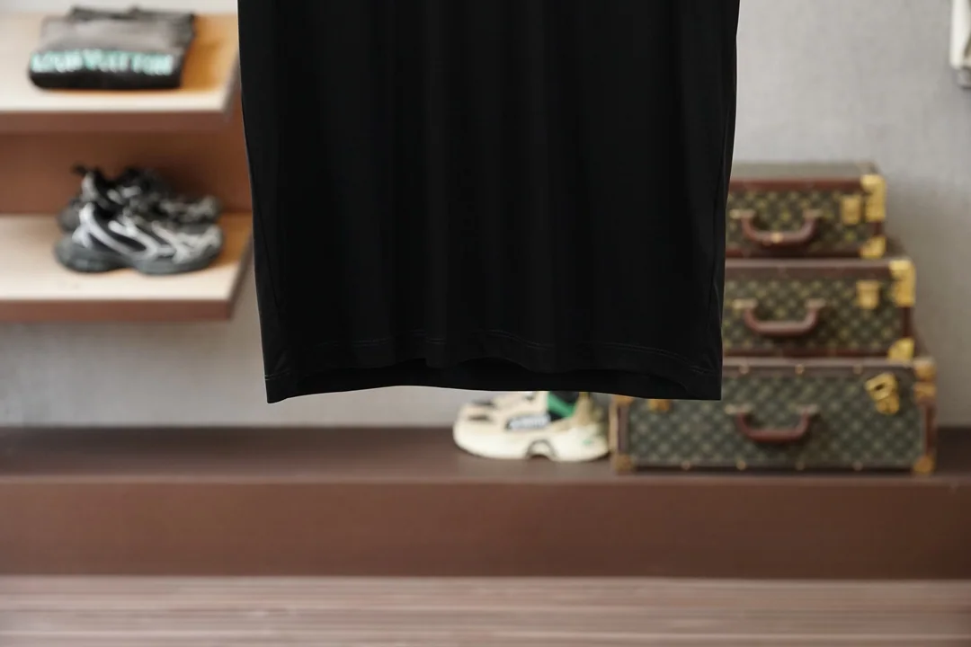 디올 남성 자수 로고 코튼 반팔 티셔츠 상세 이미지 9