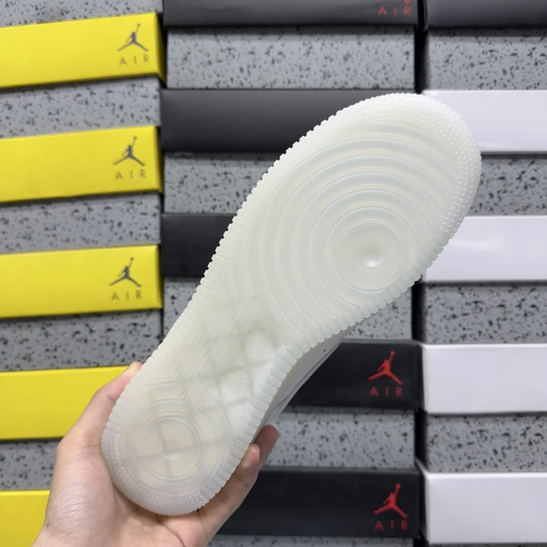나이키 [MAX] 에어 포스 1 로우 CZ8065-101 201750 Nike Air Force 1 Low Drake NOCTA 상세 이미지 9