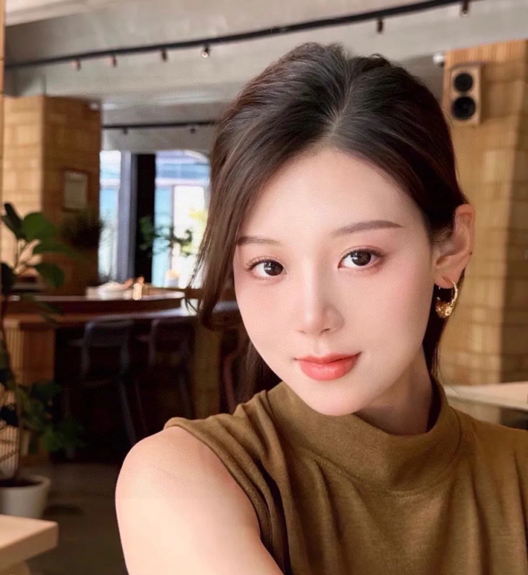셀린느 18 K 골드 도금 황동 반지 상세 이미지 3