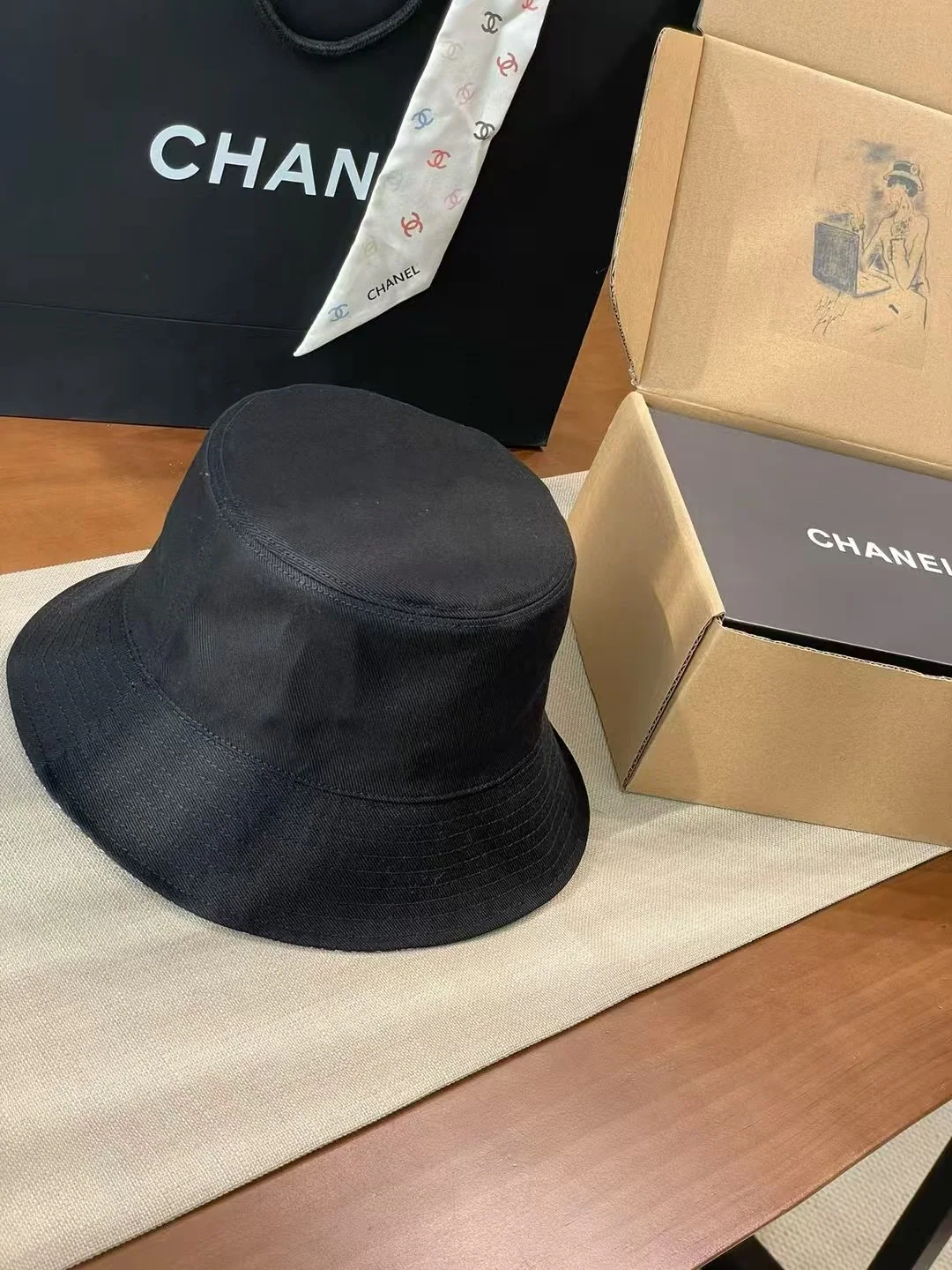 샤넬 그래피티 어부 모자 상세 이미지 7