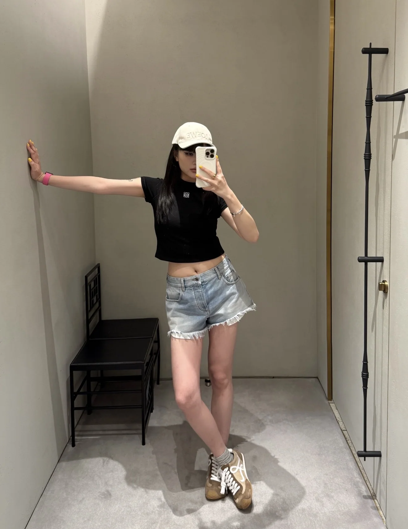 로에베 연청 워싱 프린지 여성 데님 반바지 상세 이미지 5