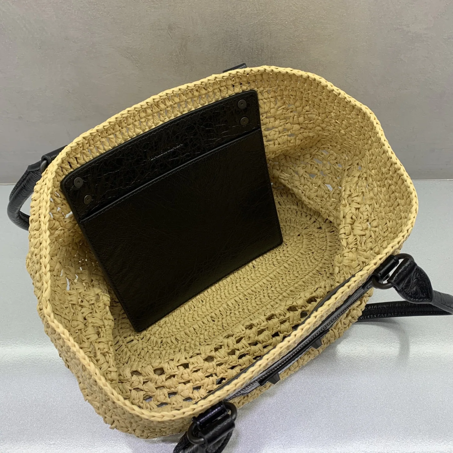 발렌시아가 르 시티 미디엄 램스킨 가죽 가방 상세 이미지 6