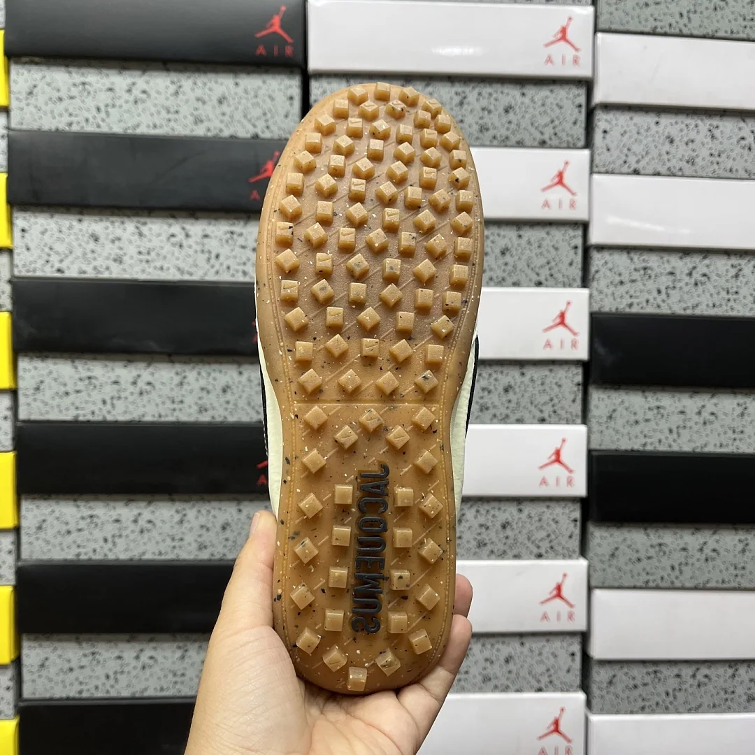 나이키 [YJ] HV8547-700 201604 Nike Moon Shoe SP Jacquemus Alabaster 상세 이미지 4