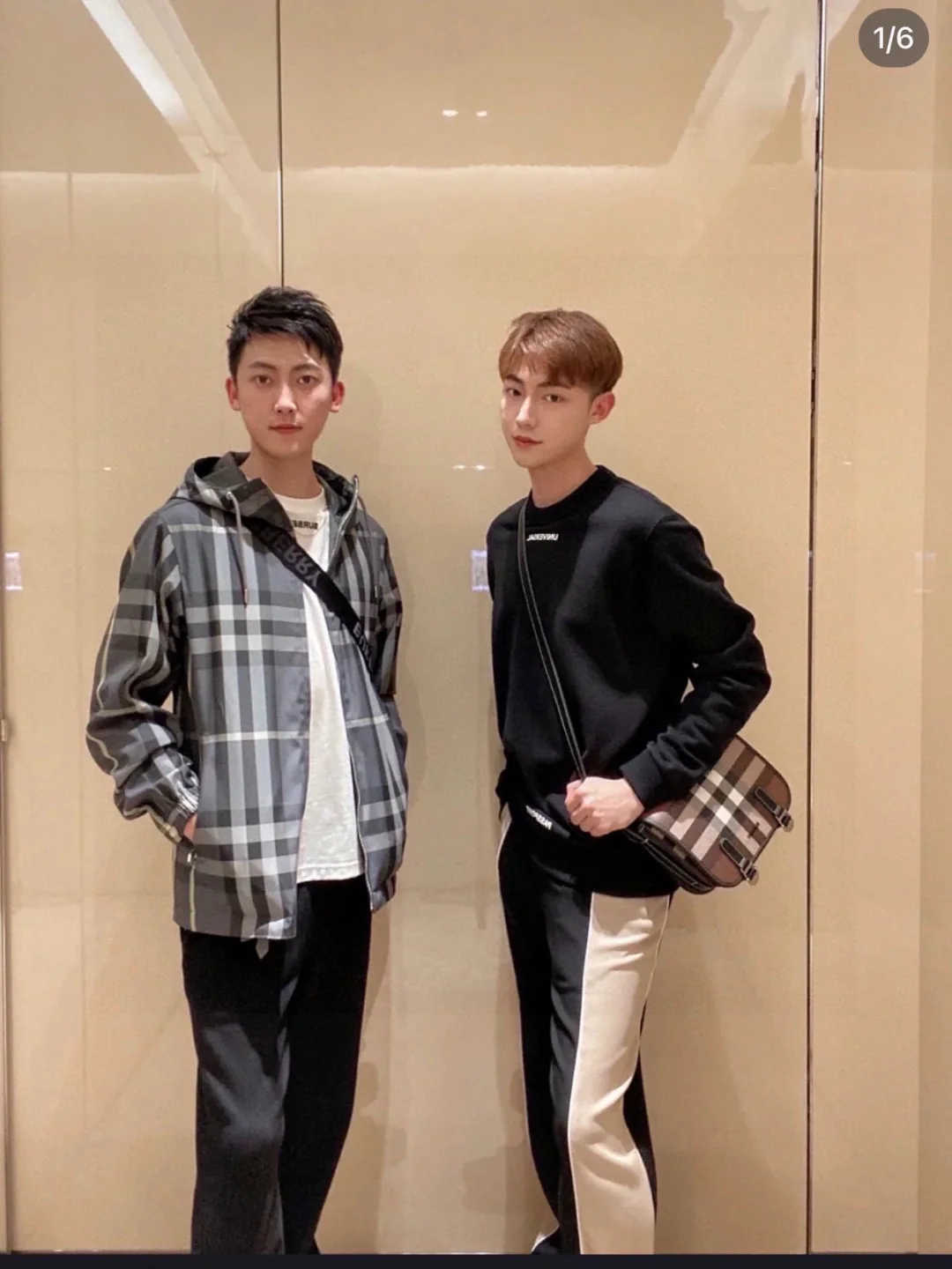 버버리 가방 상세 이미지 2