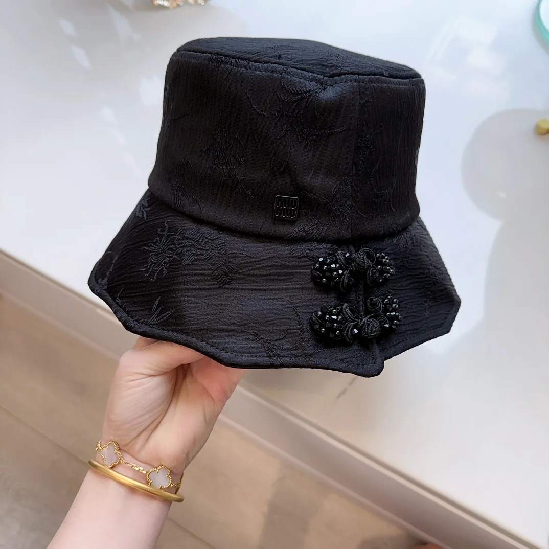미우미우 모자 81043 Miu Miu Cap 상세 이미지 3