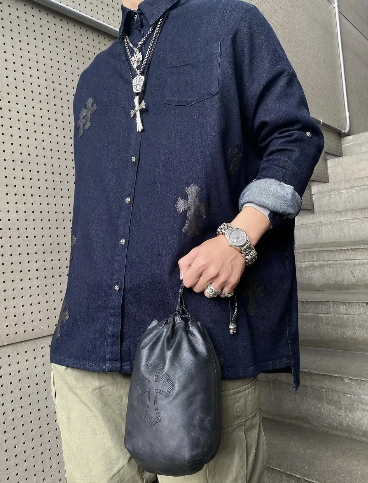크롬하츠 크로스 무늬 버킷백 상세 이미지 12