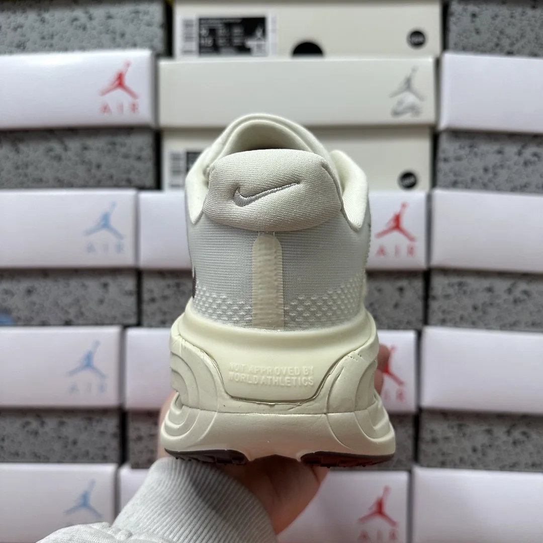 나이키 [5A] 보메로 프리미엄 아이보리 HQ2050-700 201634 Nike Vomero Premium 상세 이미지 6