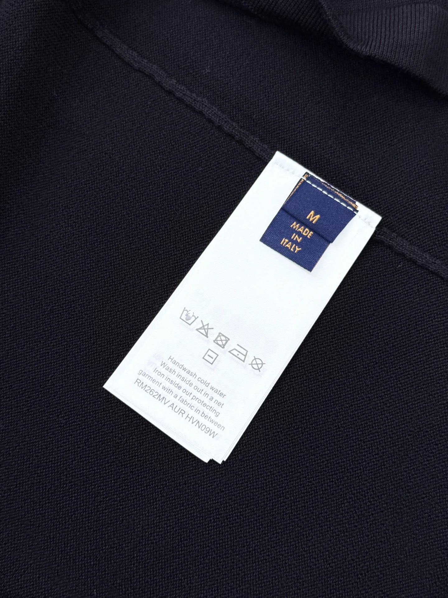 루이비통 라인스톤 니트 반팔 니트 티셔츠 2026 SS 상세 이미지 8