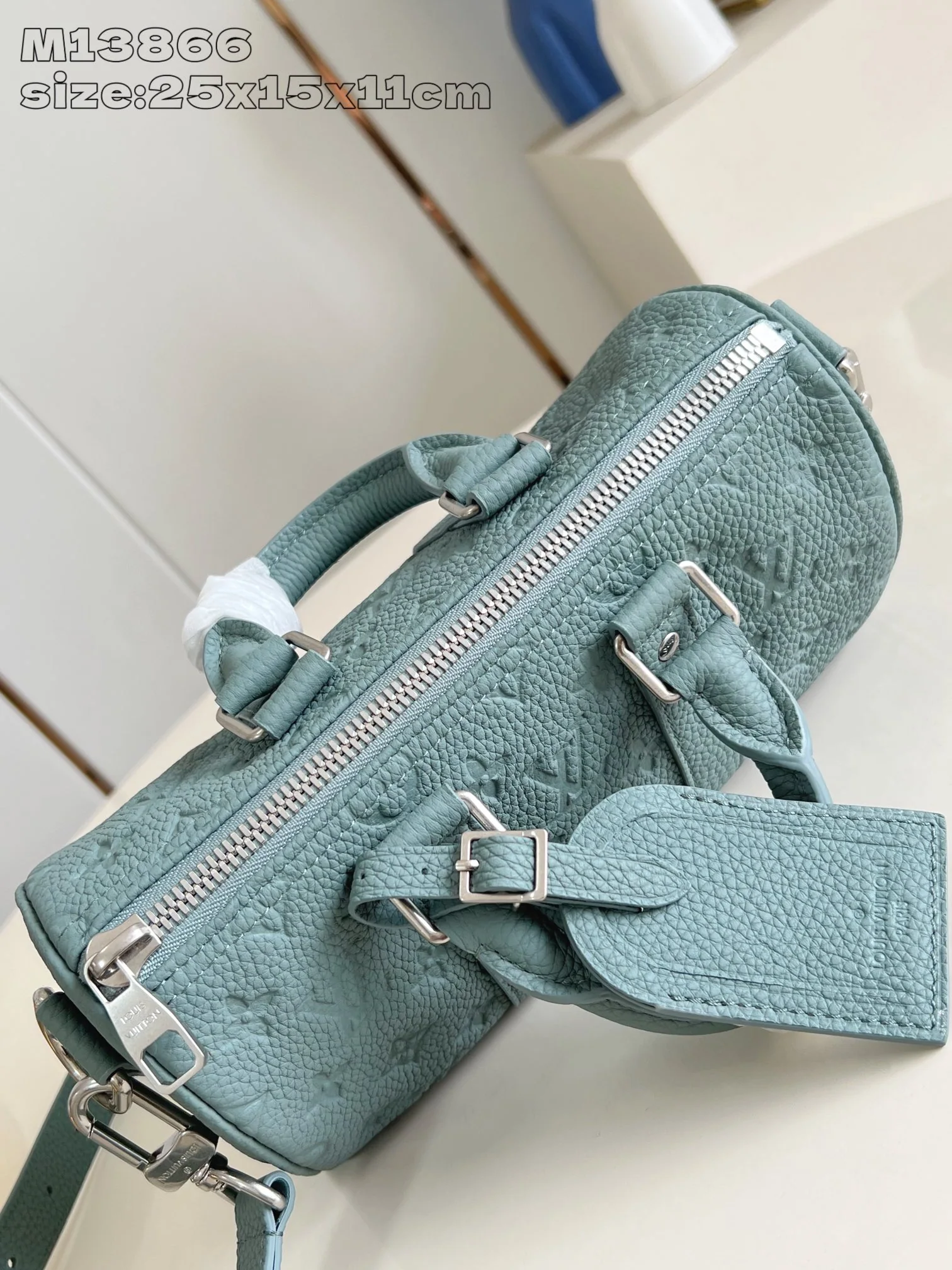 루이비통 Keepall Bandoulière 25 토뤼용 가죽 가방 M13866 상세 이미지 8
