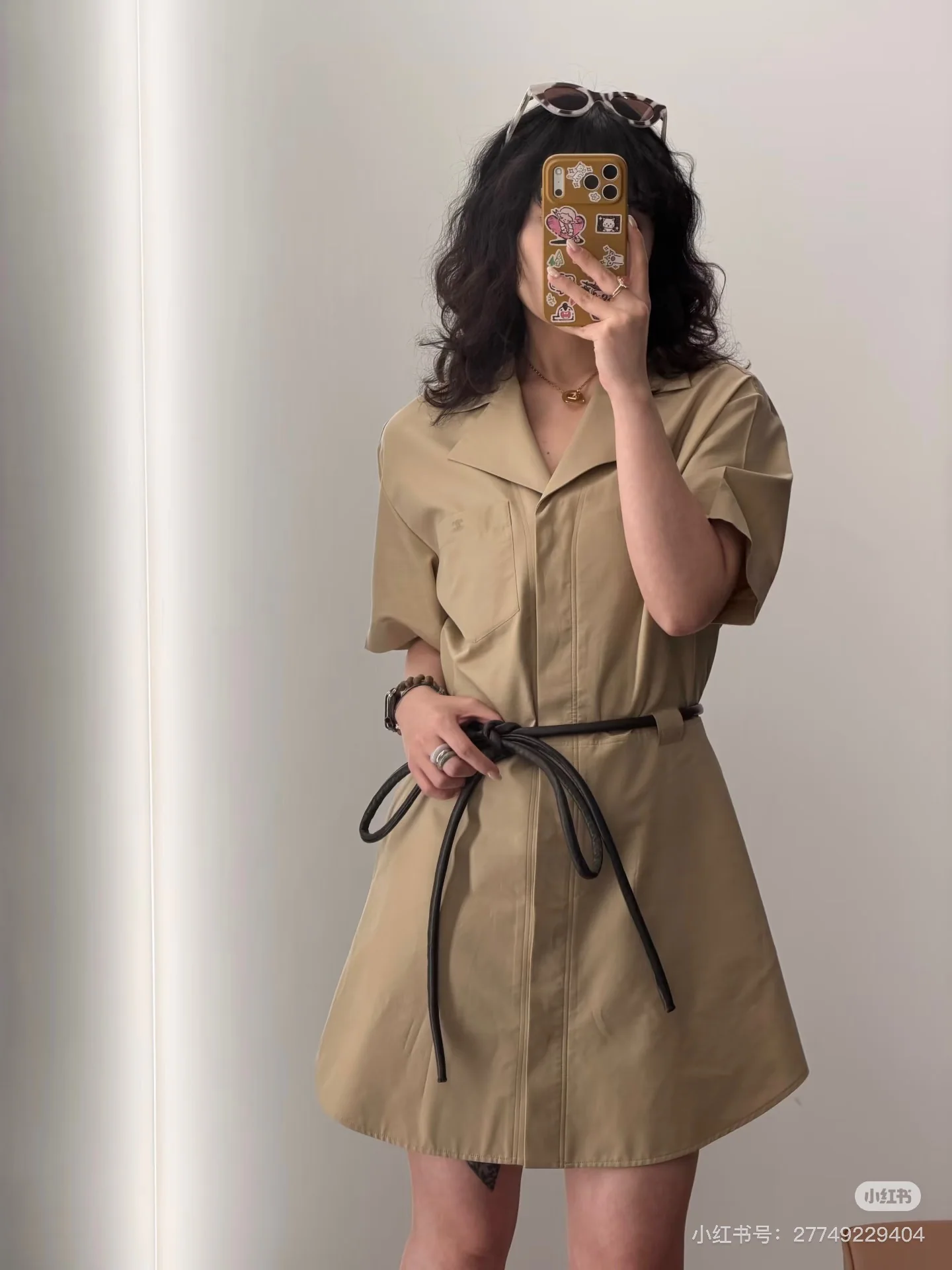 셀린느 카키 컬러 여성 린넨 원피스 26 SS 상세 이미지 4
