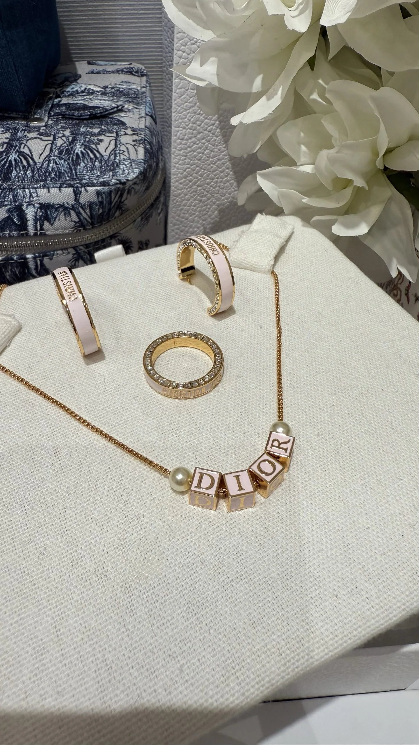 디올 벚꽃 핑크 골드 에나멜 진주 목걸이 상세 이미지 1