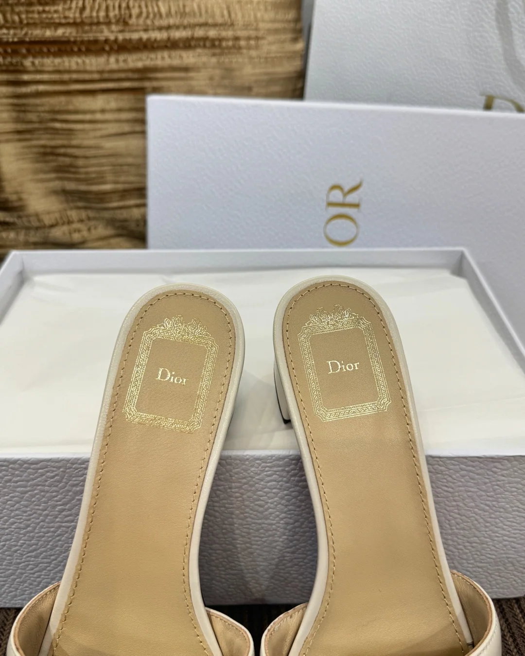 디올 카나쥬 메탈 버클 샌들 상세 이미지 8