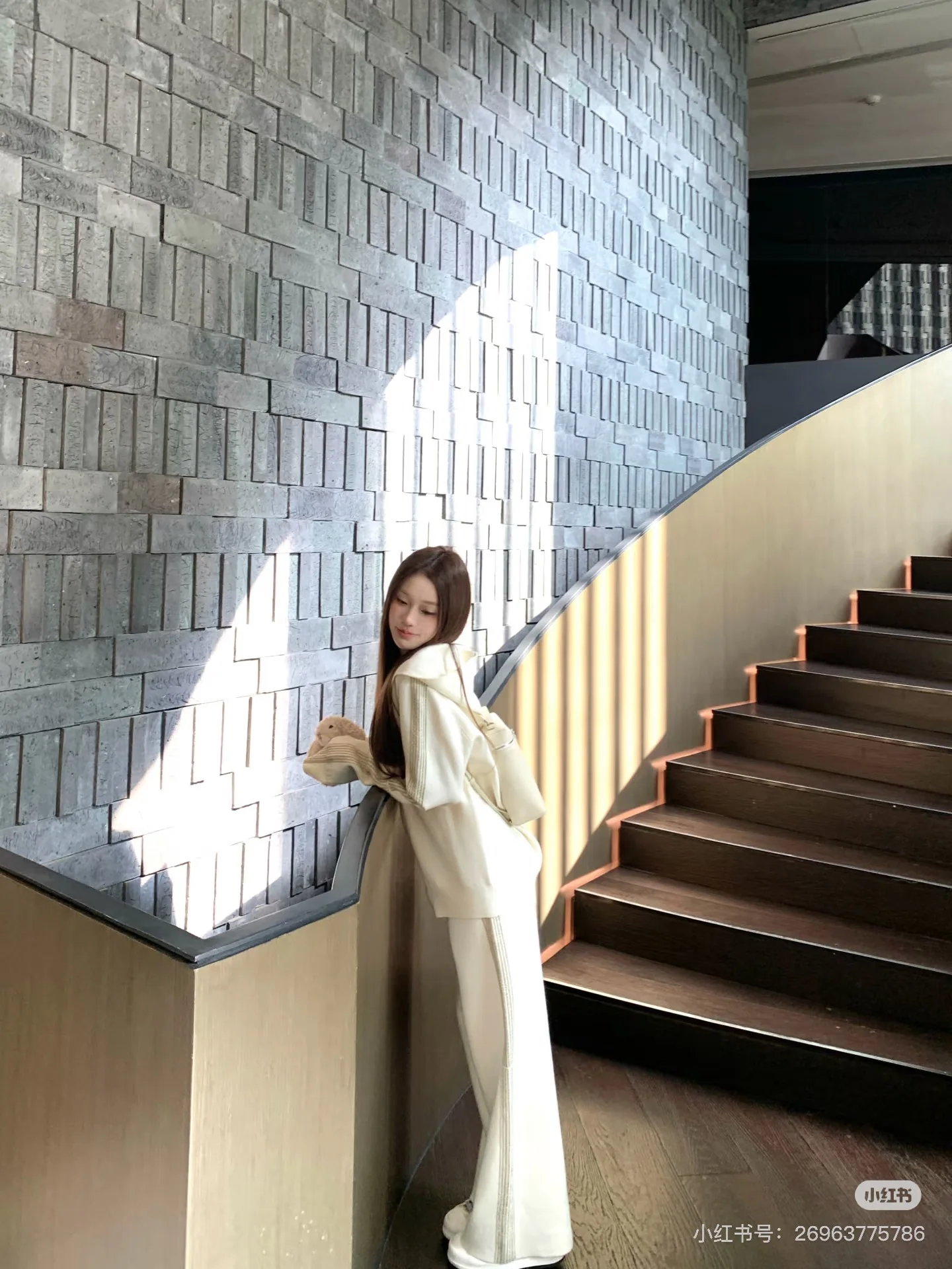 디올 여성 3D 테일러드 핏 바지 상세 이미지 6