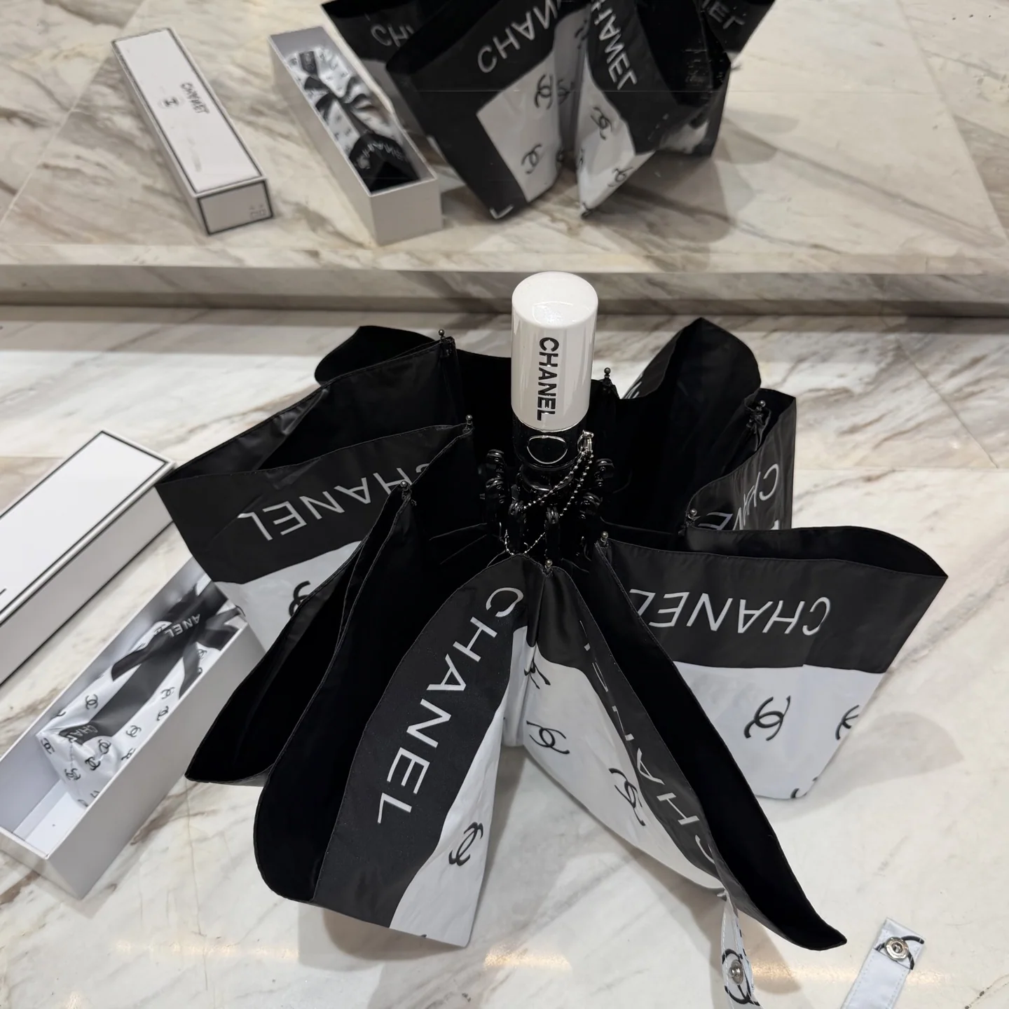 샤넬 우산 85384 Chanel Umbrella 상세 이미지 5