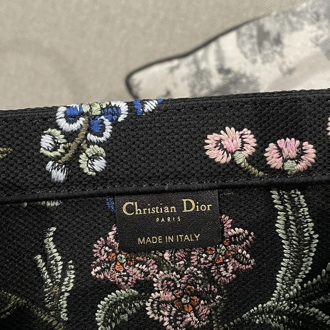 디올 CD-Book Tote 플라워 자수 토트백 36 상세 이미지 3