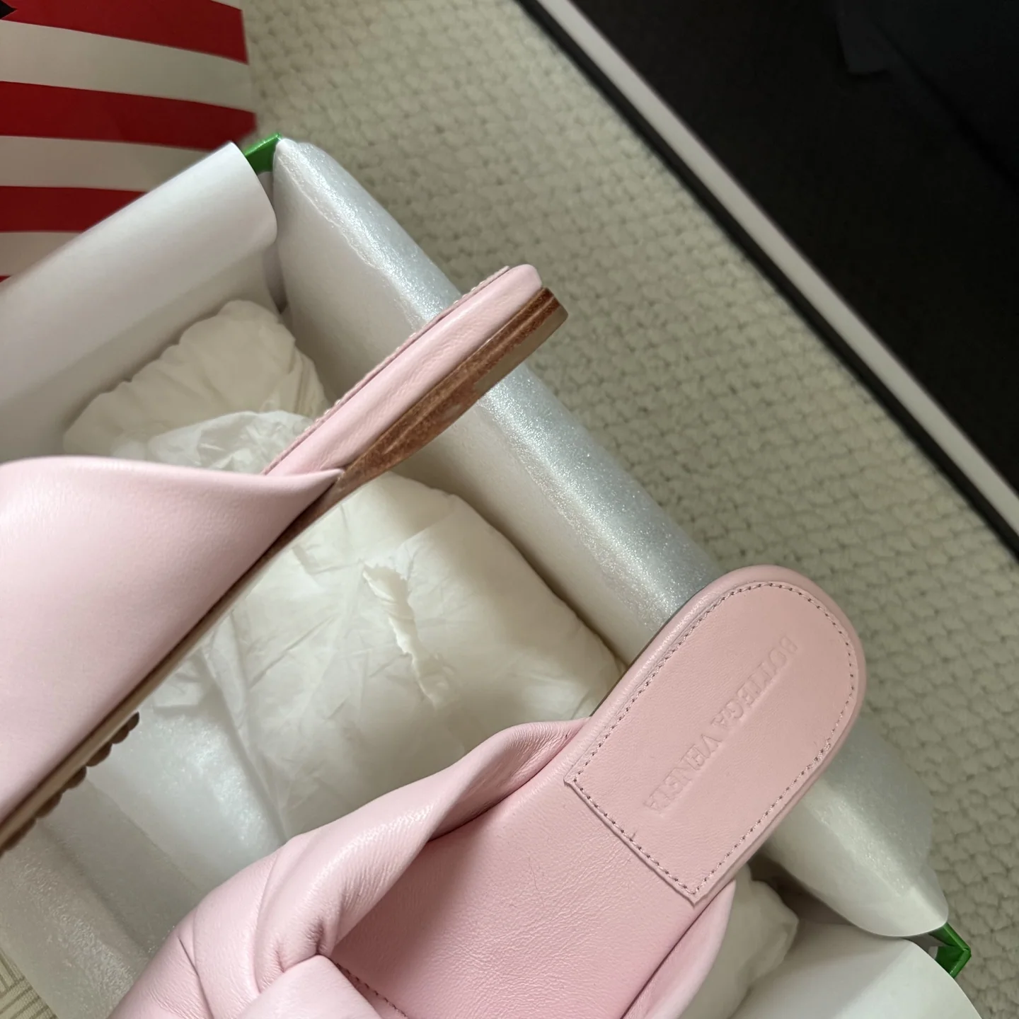 보테가베네타 매듭 장식 노트 뮬 상세 이미지 5