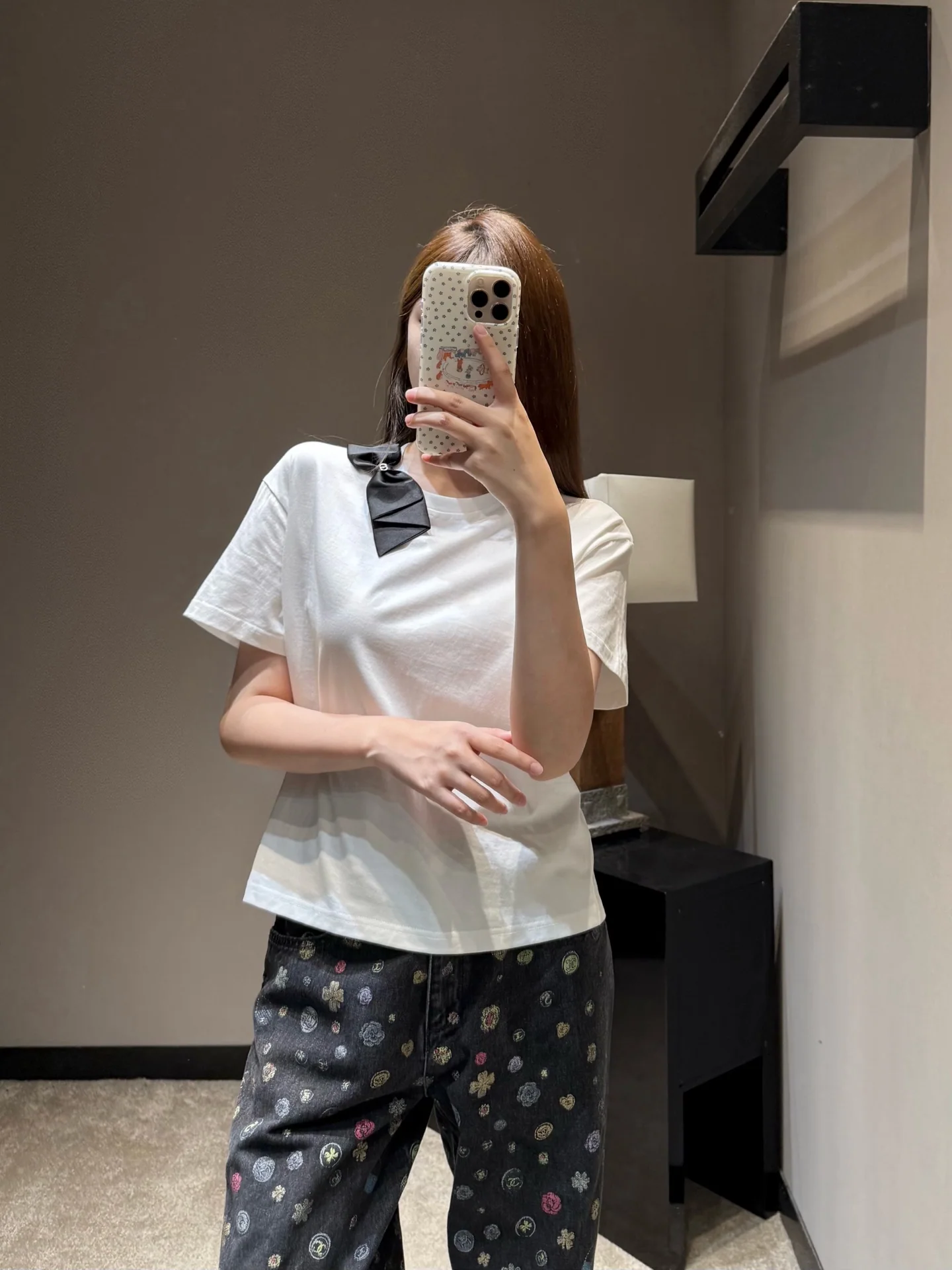 디올 여성 반팔 티셔츠 리본 장식 상세 이미지 1