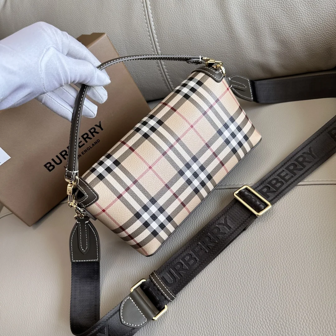 버버리 체크 패턴 미니 백 가방 상세 이미지 9