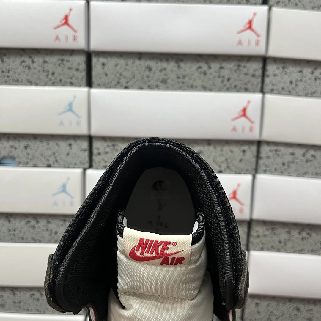 나이키 [PK] 브라운 CD4487-100 201954 Nike Travis Scott Mocha 상세 이미지 2
