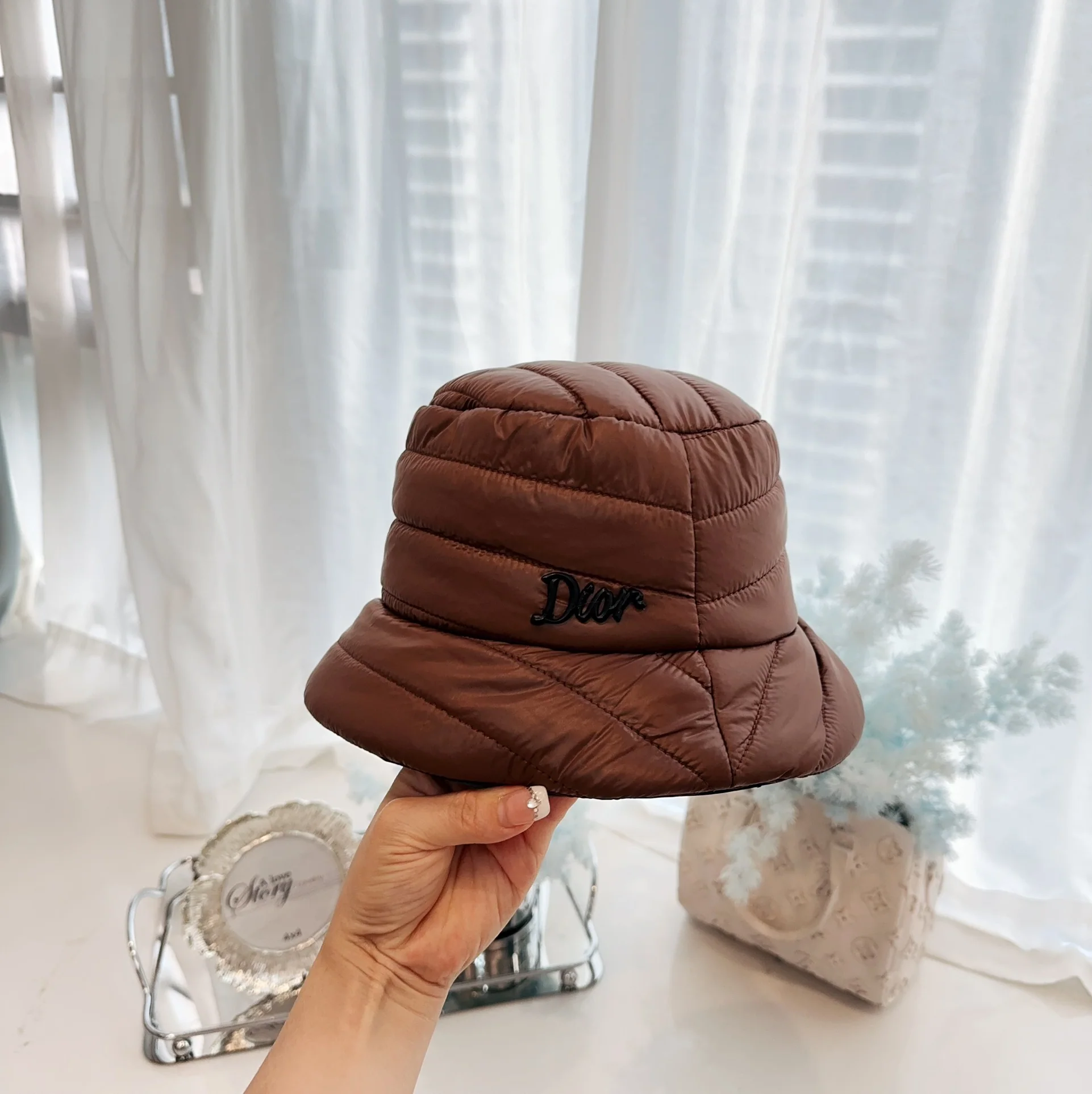 디올 다운 충전 피셔맨스 햇 상세 이미지 5