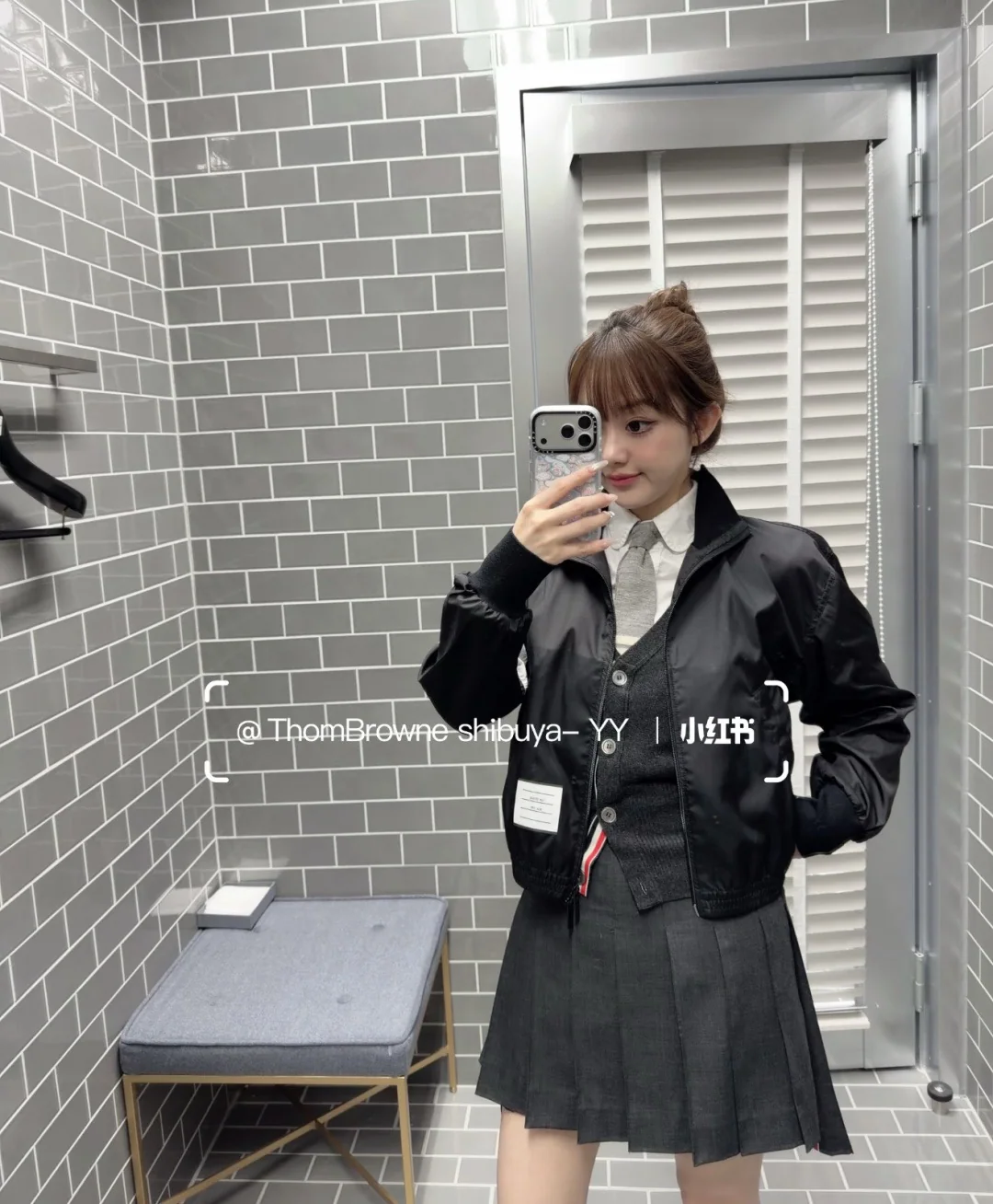 톰브라운 4 바 스트라이프 경량 나일론 여성 자켓 상세 이미지 1