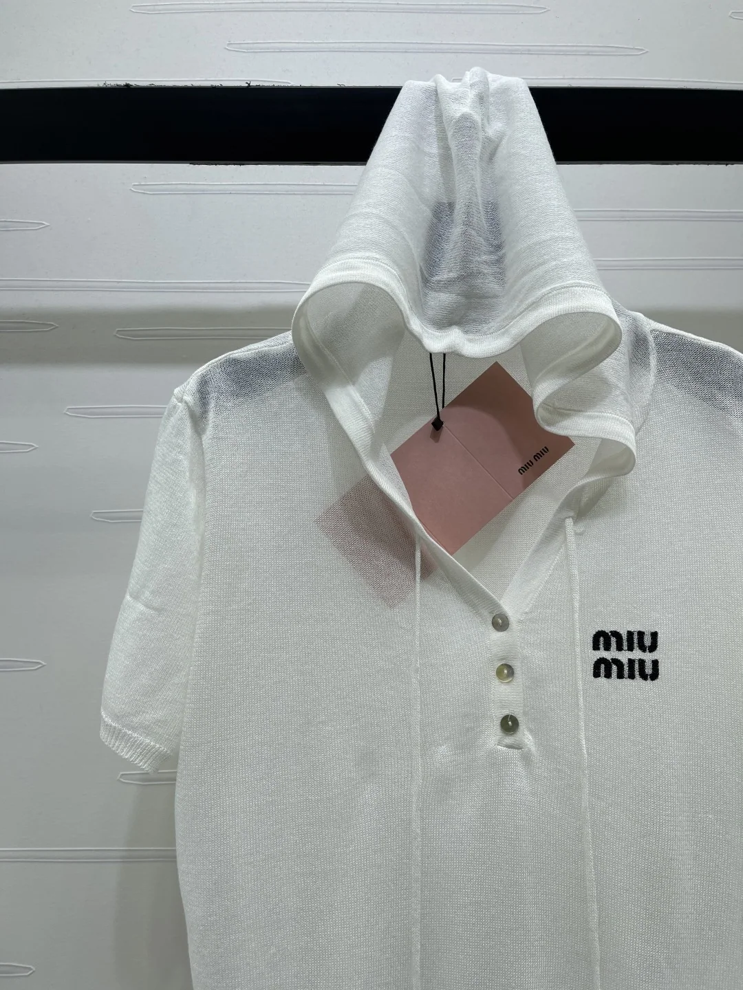 미우미우 실크 울 혼방 크로셰 여성 반팔 니트 탑 상세 이미지 4