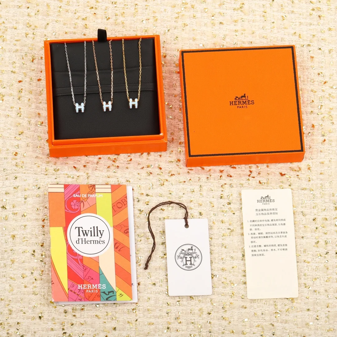 에르메스 골드 컬러 목걸이 69917