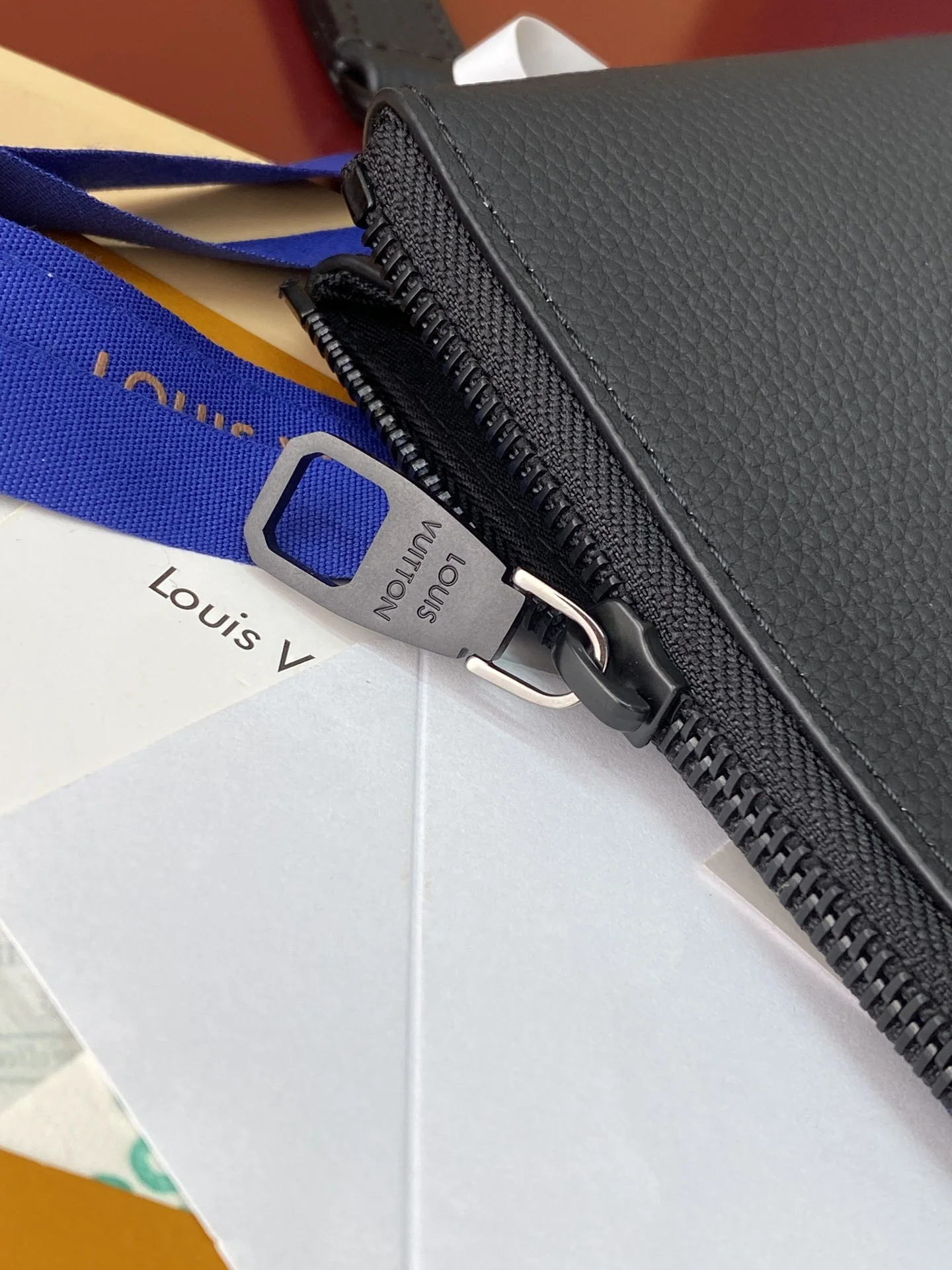 루이비통 M25943 블랙! (최상급 소가죽 소재⚠️) 듀오 파우치 클러치백 상세 이미지 13