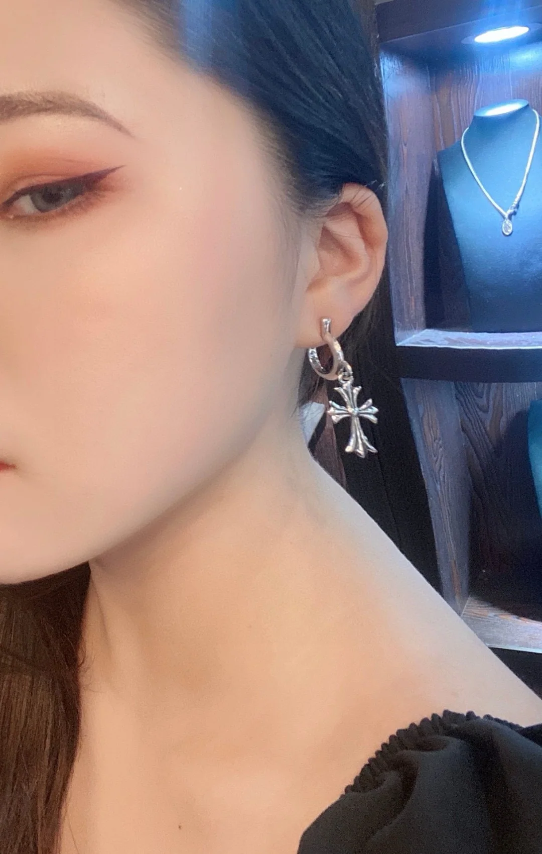 크롬하츠 스터드 귀걸이 상세 이미지 6