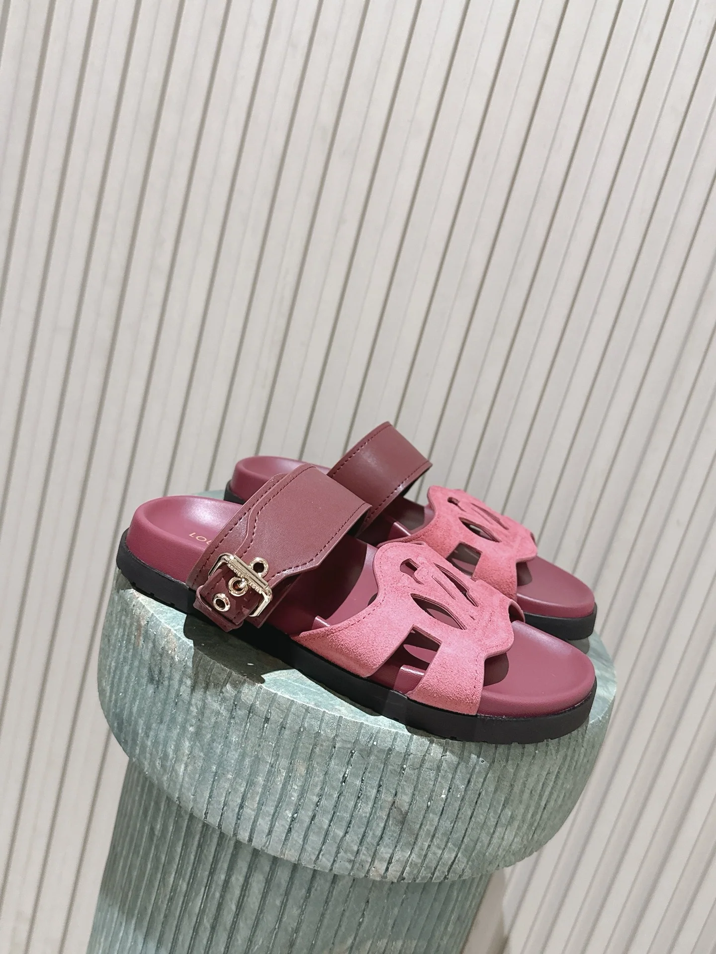 루이비통 LV 이솔라 샌들 상세 이미지 1