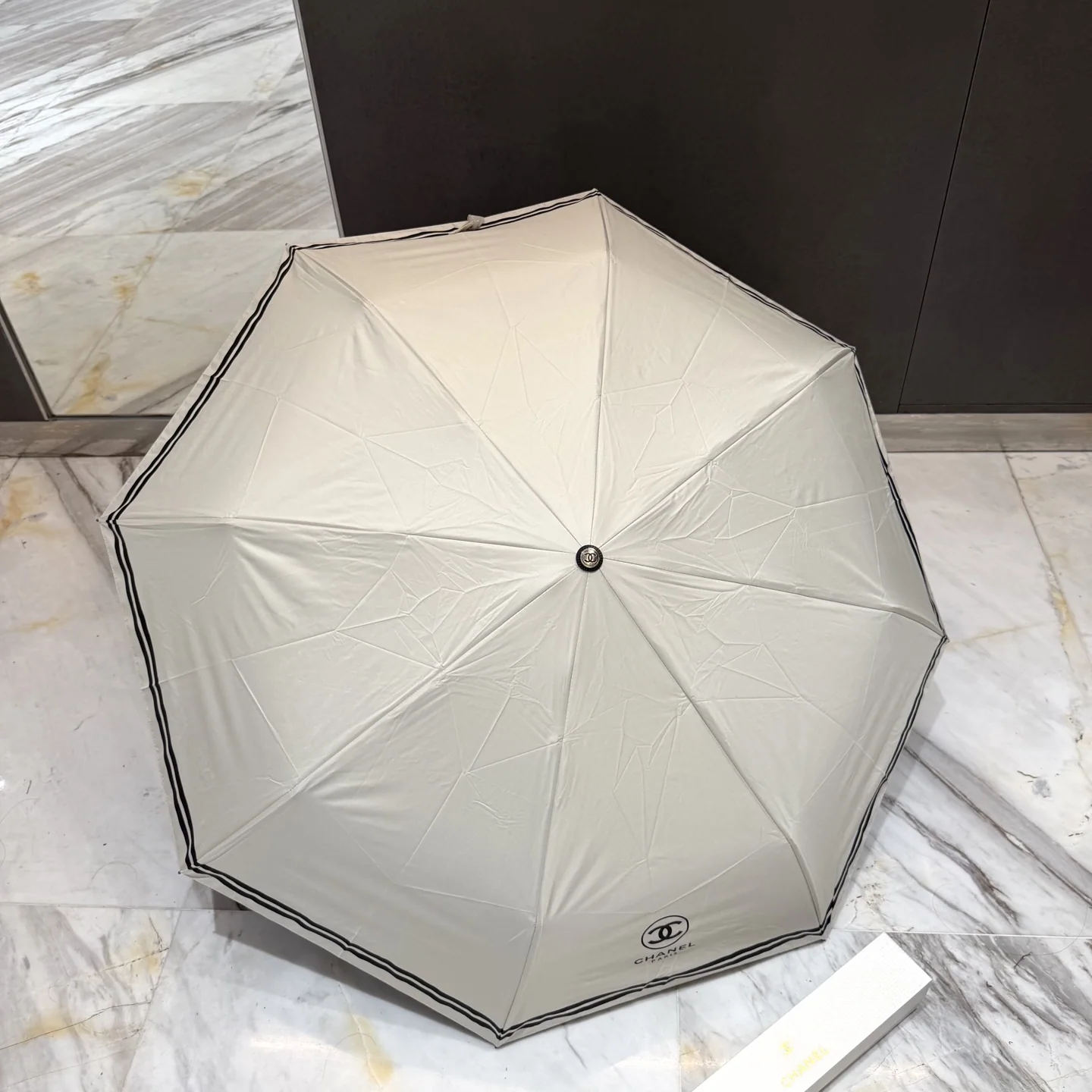샤넬 우산 85336 Chanel Umbrella 상세 이미지 9