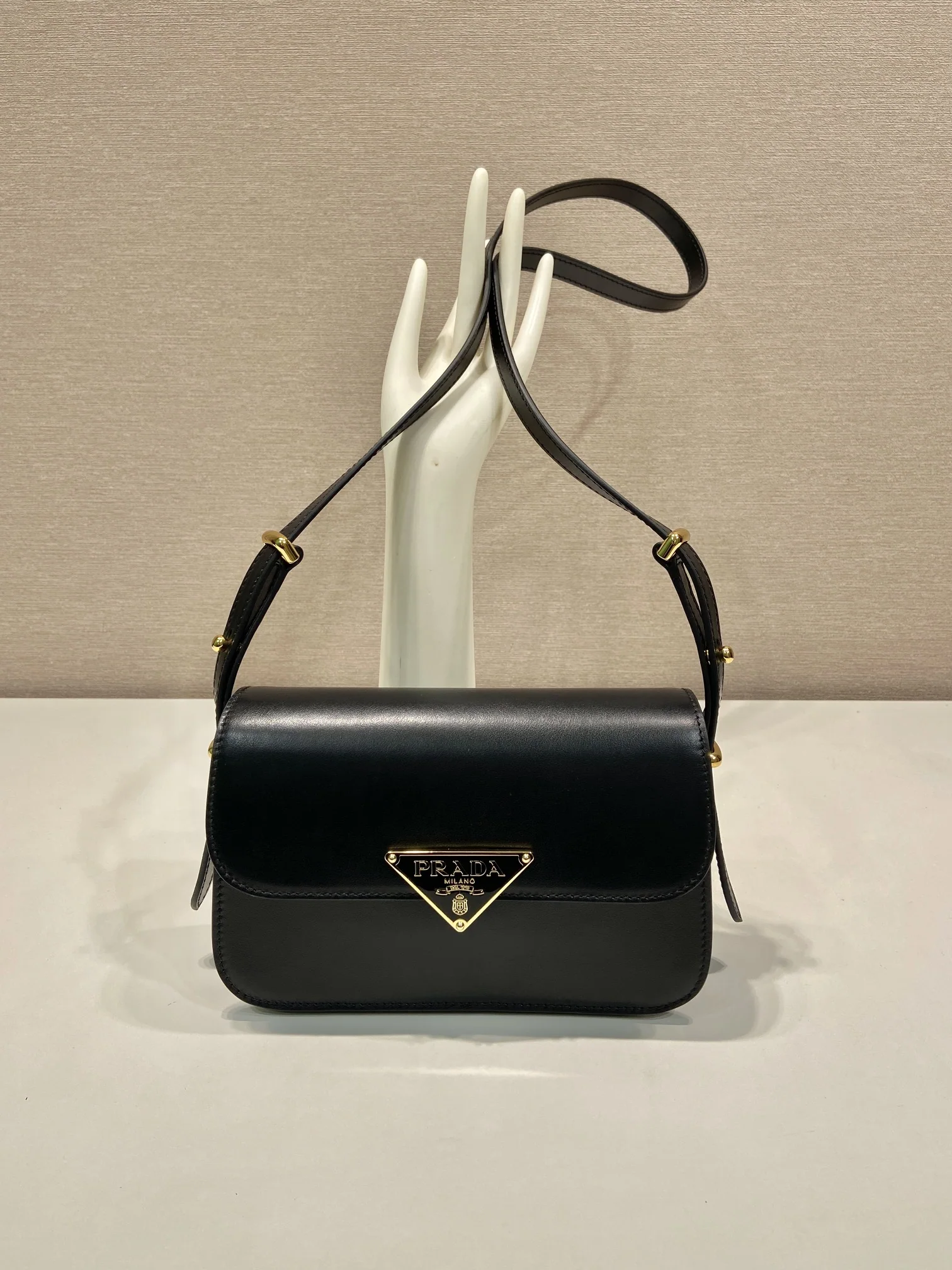 프라다 송아지가죽 미니 숄더백 1BD366