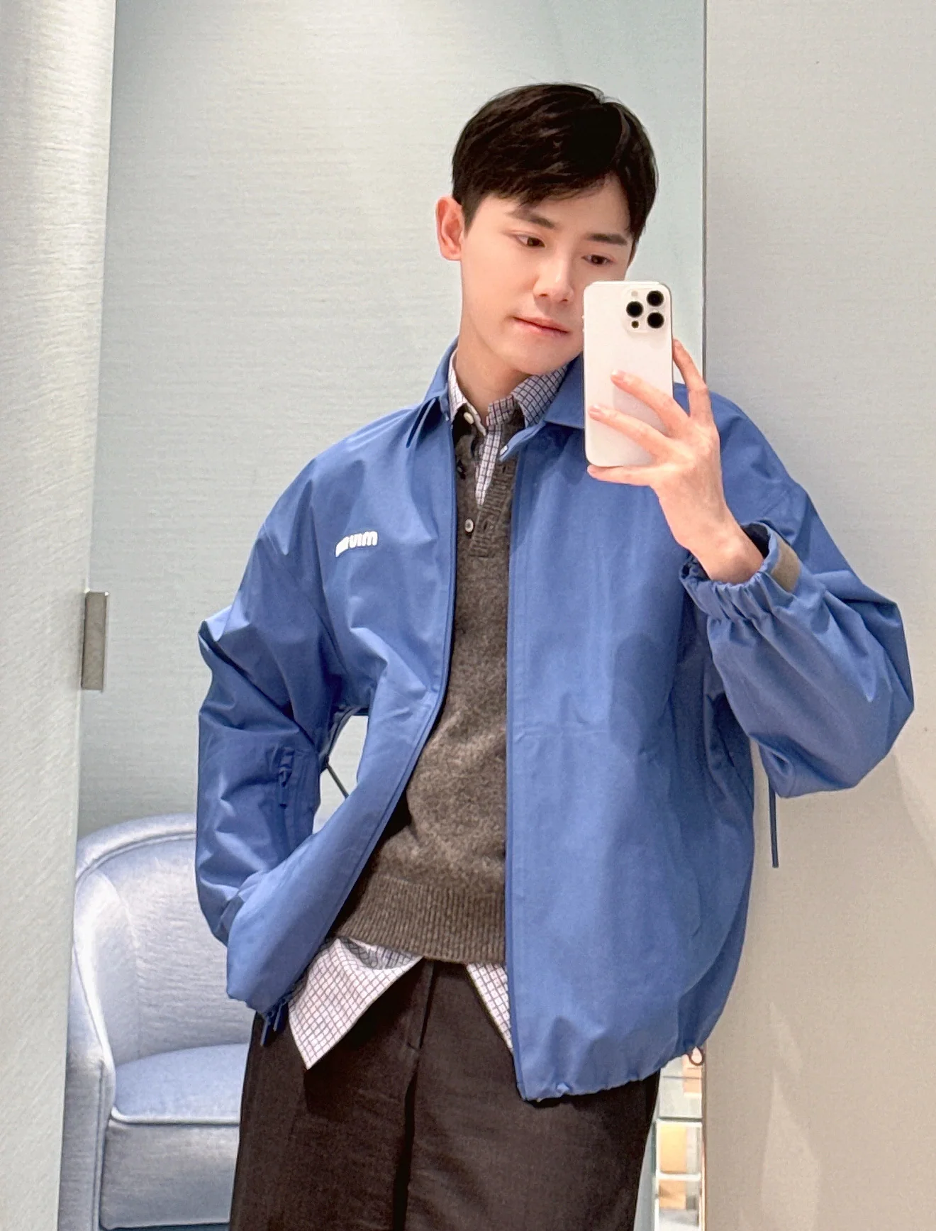 미우미우 컬러 블록 레터링 여성 자켓 상세 이미지 9