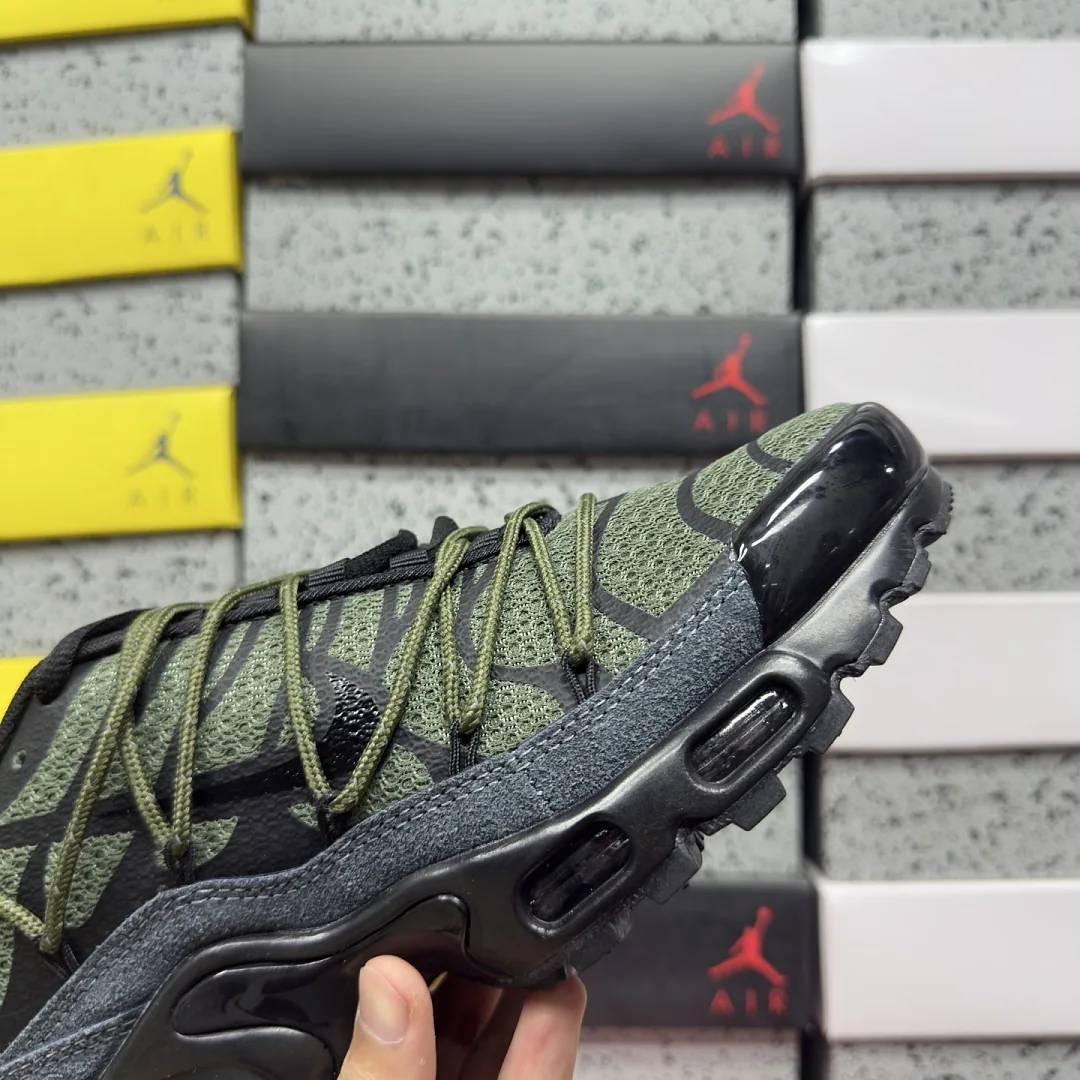 나이키 [BD] 에어 맥스 플러스 유틸리티 FJ4232-200 201909 Nike Air Max Plus Utility Medium Olive 상세 이미지 7