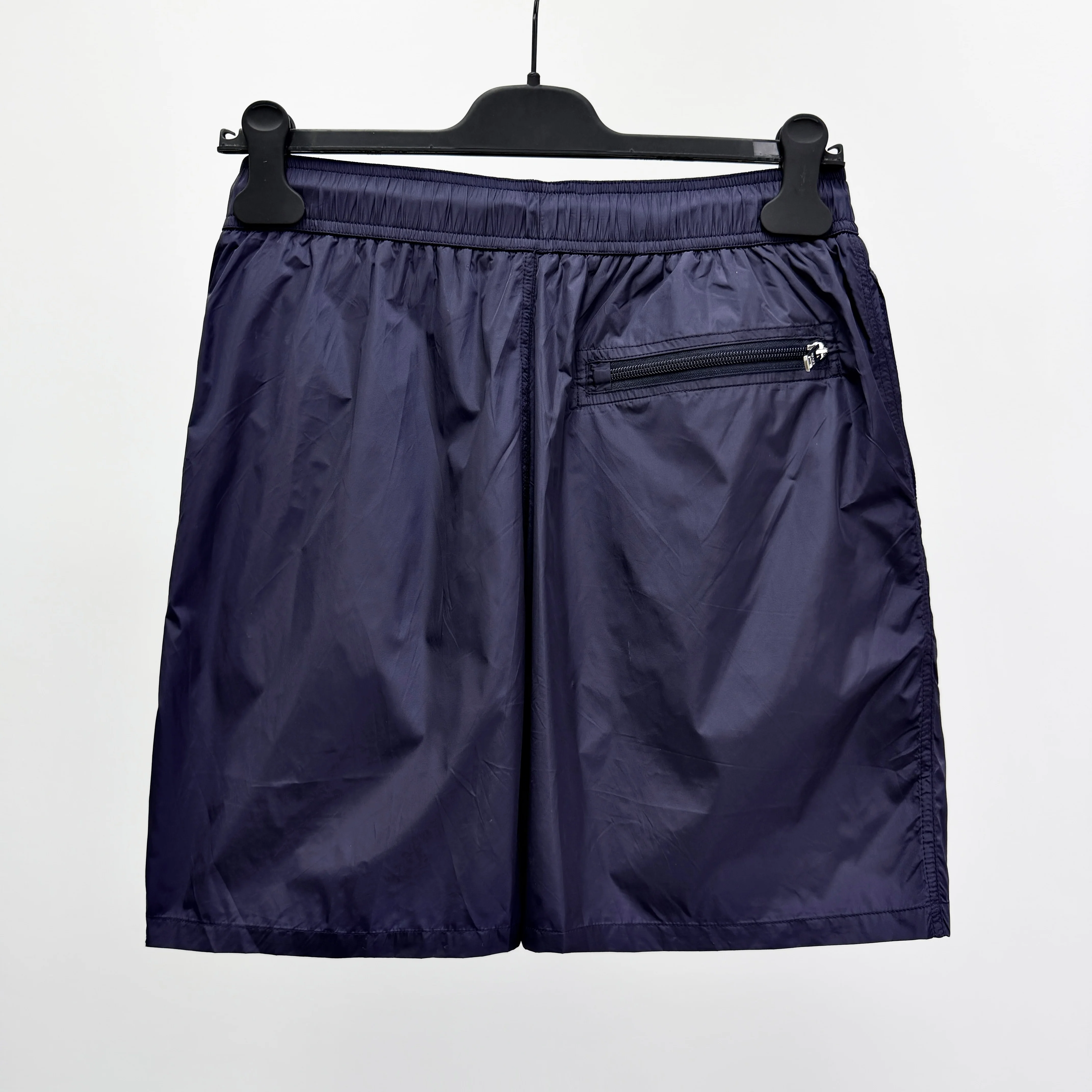 프라다 Re-Nylon 솔리드 컬러 엘라스틱 비치 반바지 41245 Prada Shorts 상세 이미지 11