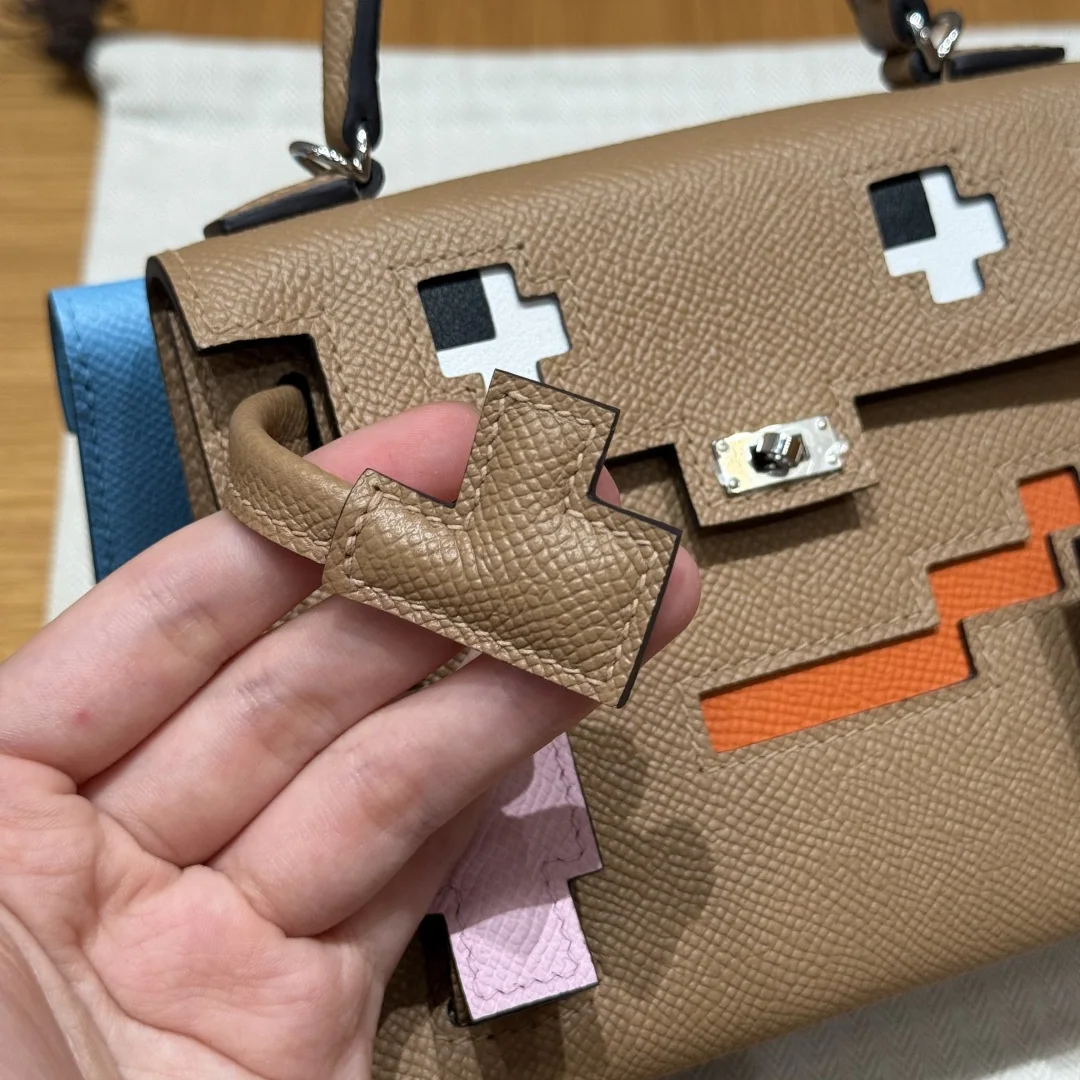 에르메스 켈리돌 백 밀크티 실버 하드웨어 가방 상세 이미지 3