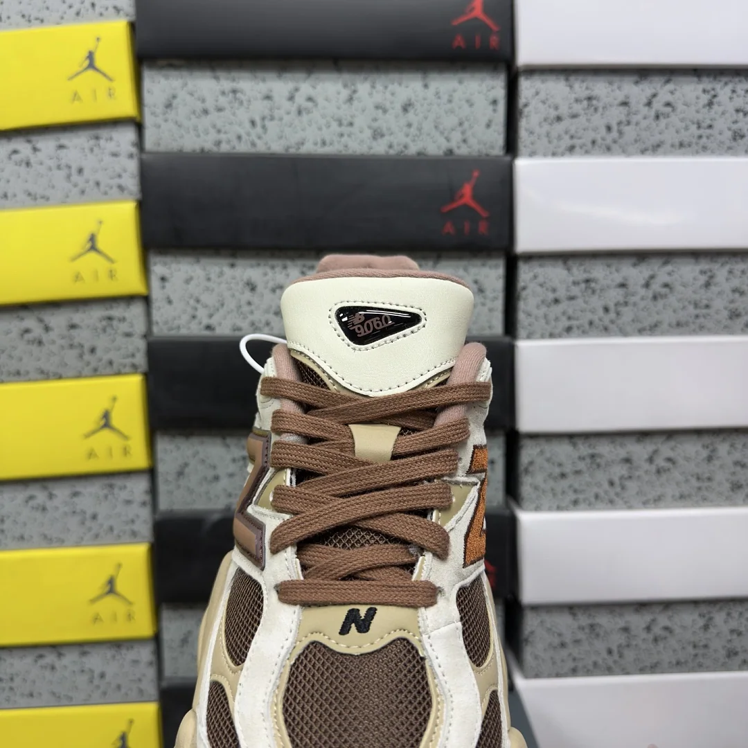 뉴발란스 [C] 9060 U90603O7 202247 New Balance 9060 상세 이미지 4