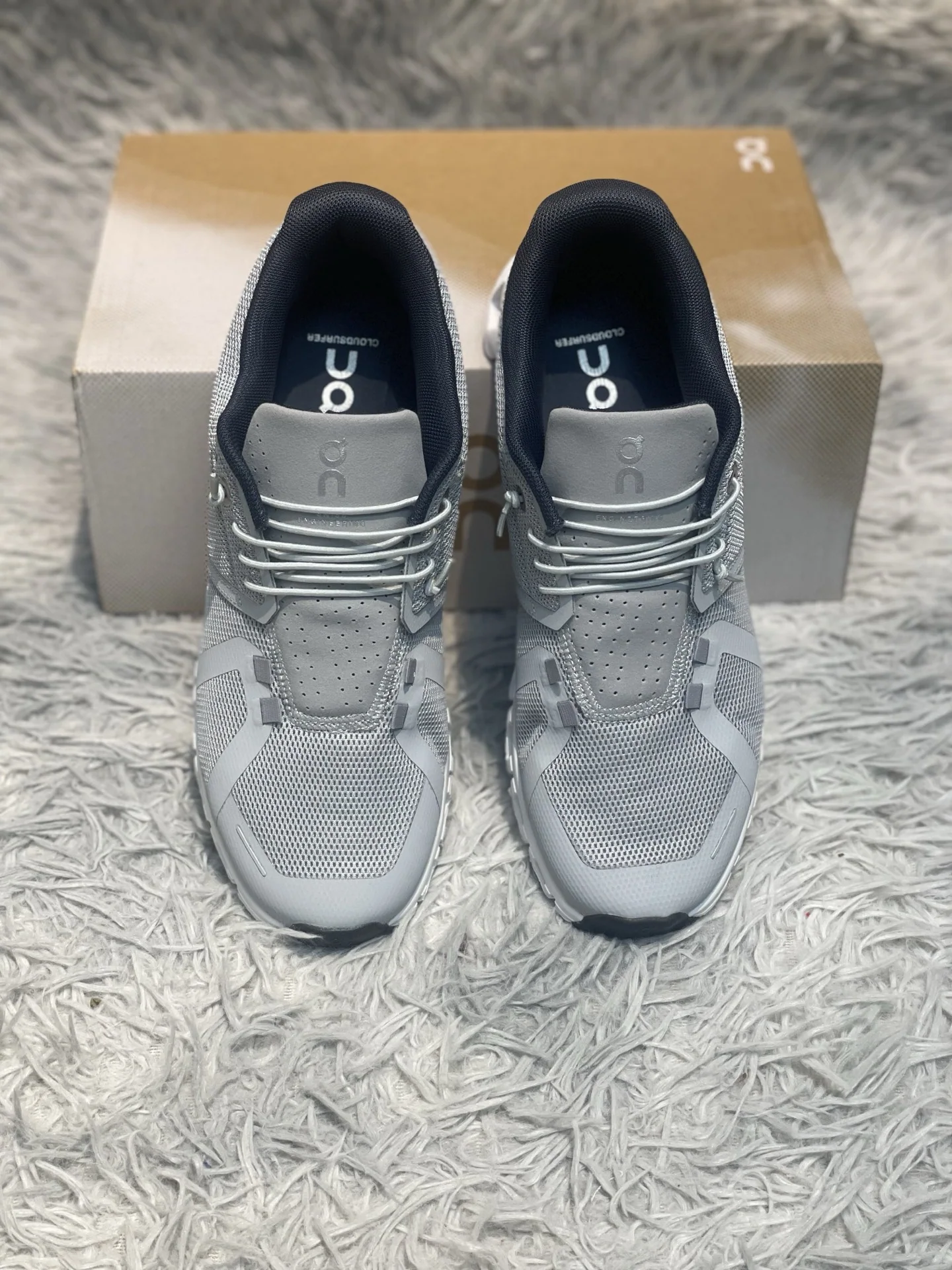 ON OnRun Cloud 6 경량 캐주얼 러닝화 상세 이미지 4