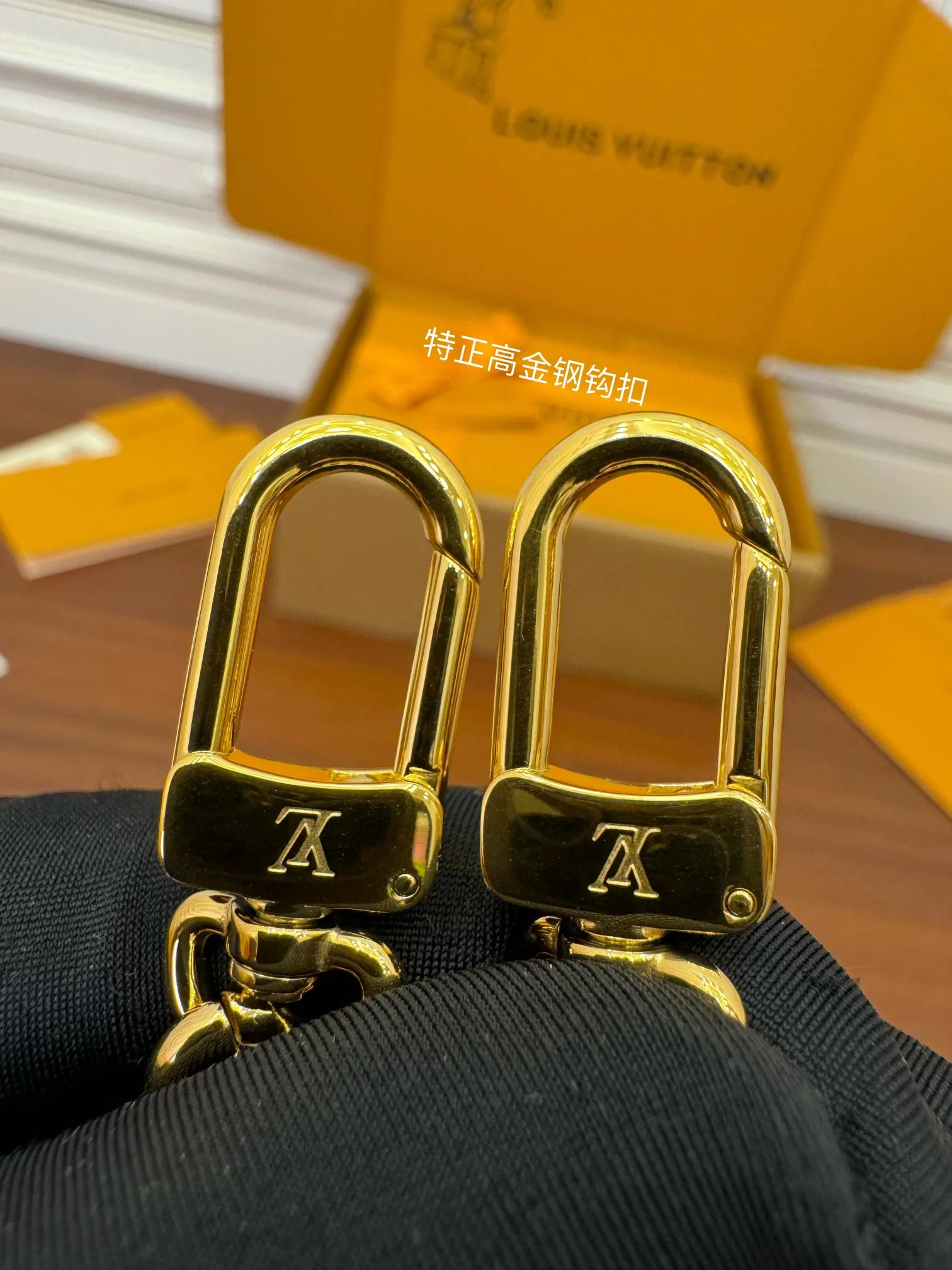 루이비통 M82885 가방 상세 이미지 5