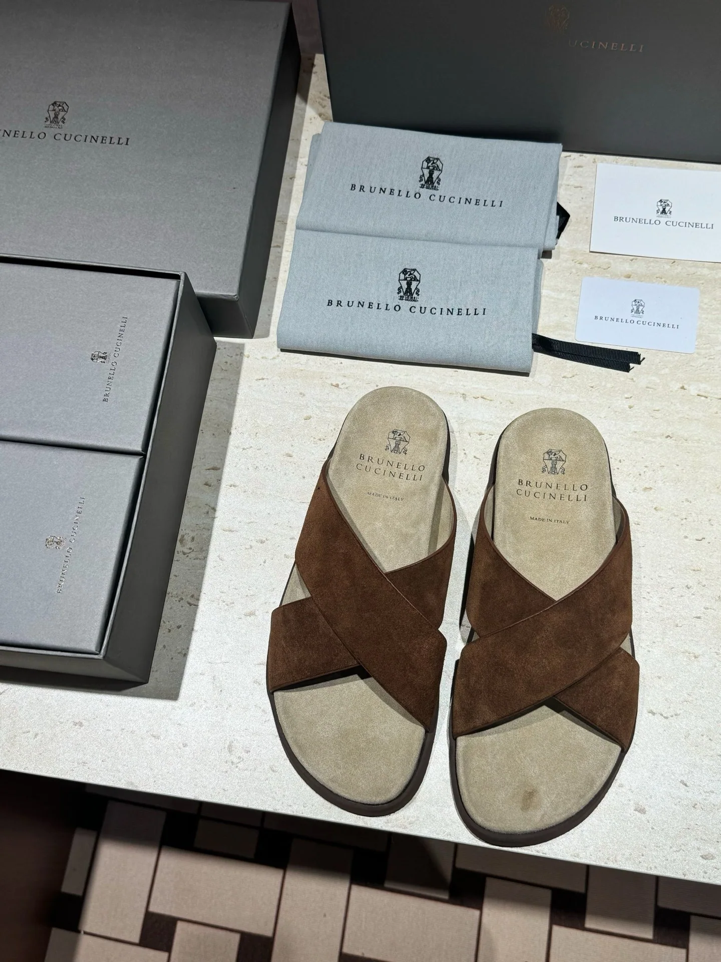 브루넬로쿠치넬리 남성 스웨이드 샌들 상세 이미지 5