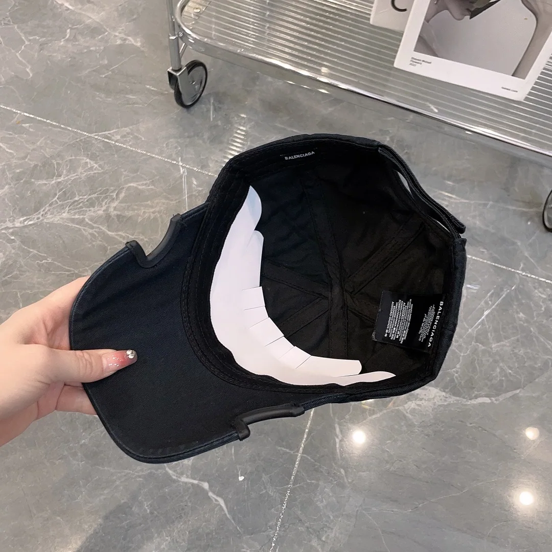 발렌시아가 컷아웃 자수 코튼 야구모자 상세 이미지 7