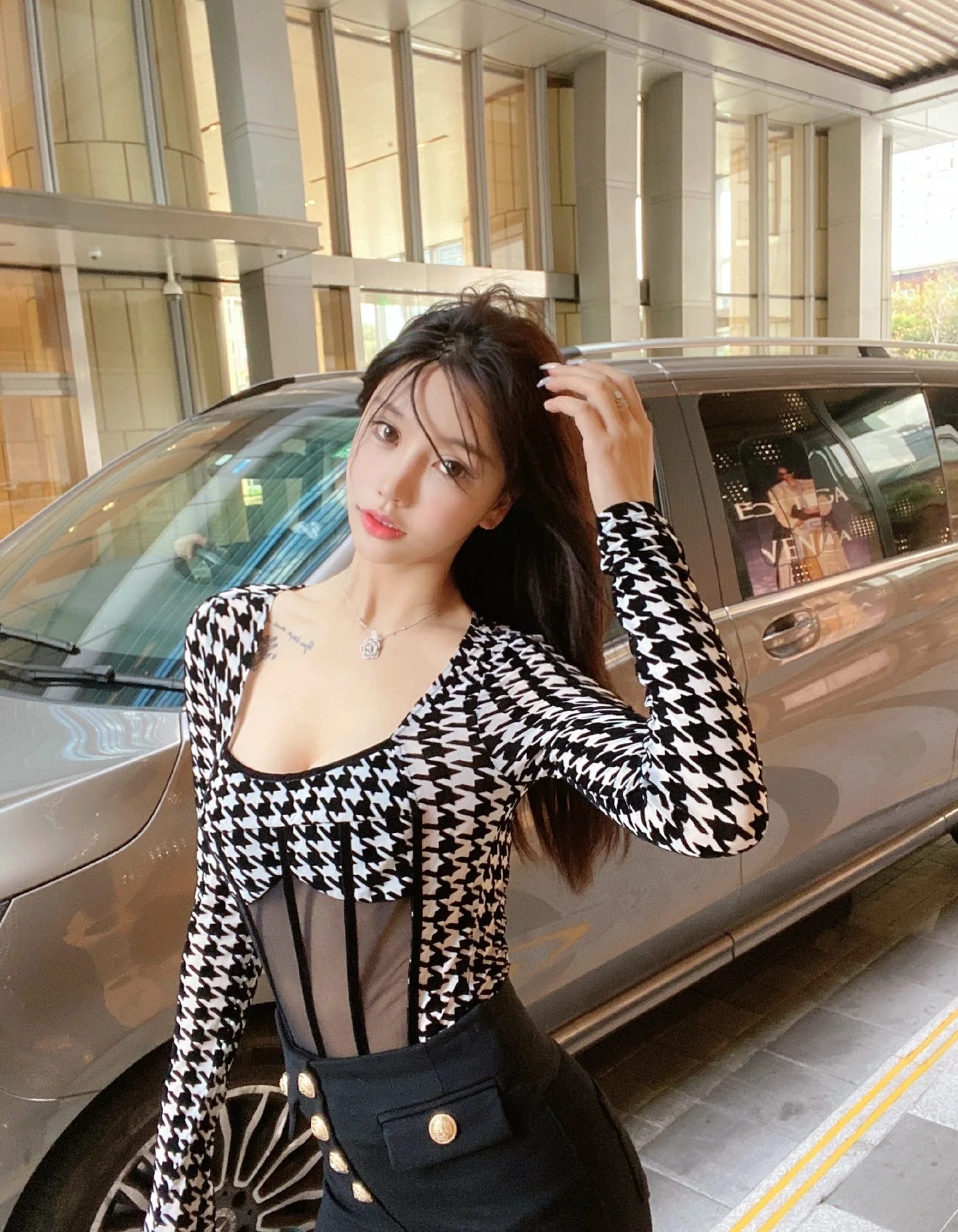 디올 장미 모티브 다이아몬드 스털링 실버 목걸이 상세 이미지 8
