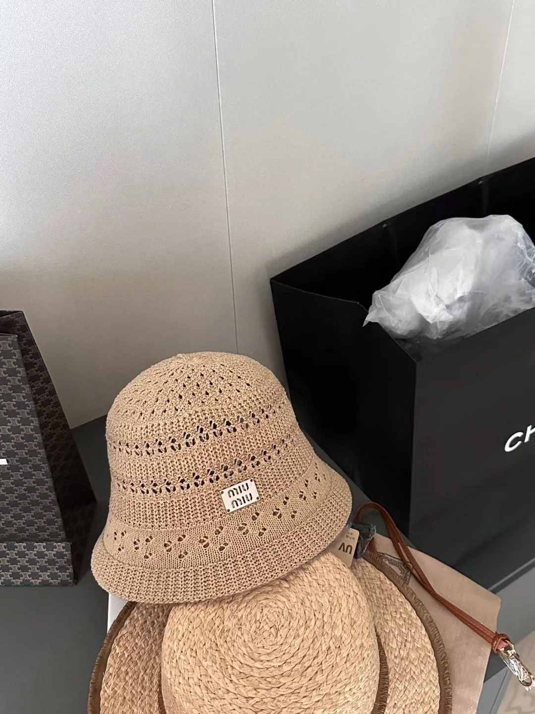 미우미우 모자 81062 Miu Miu Cap 상세 이미지 2