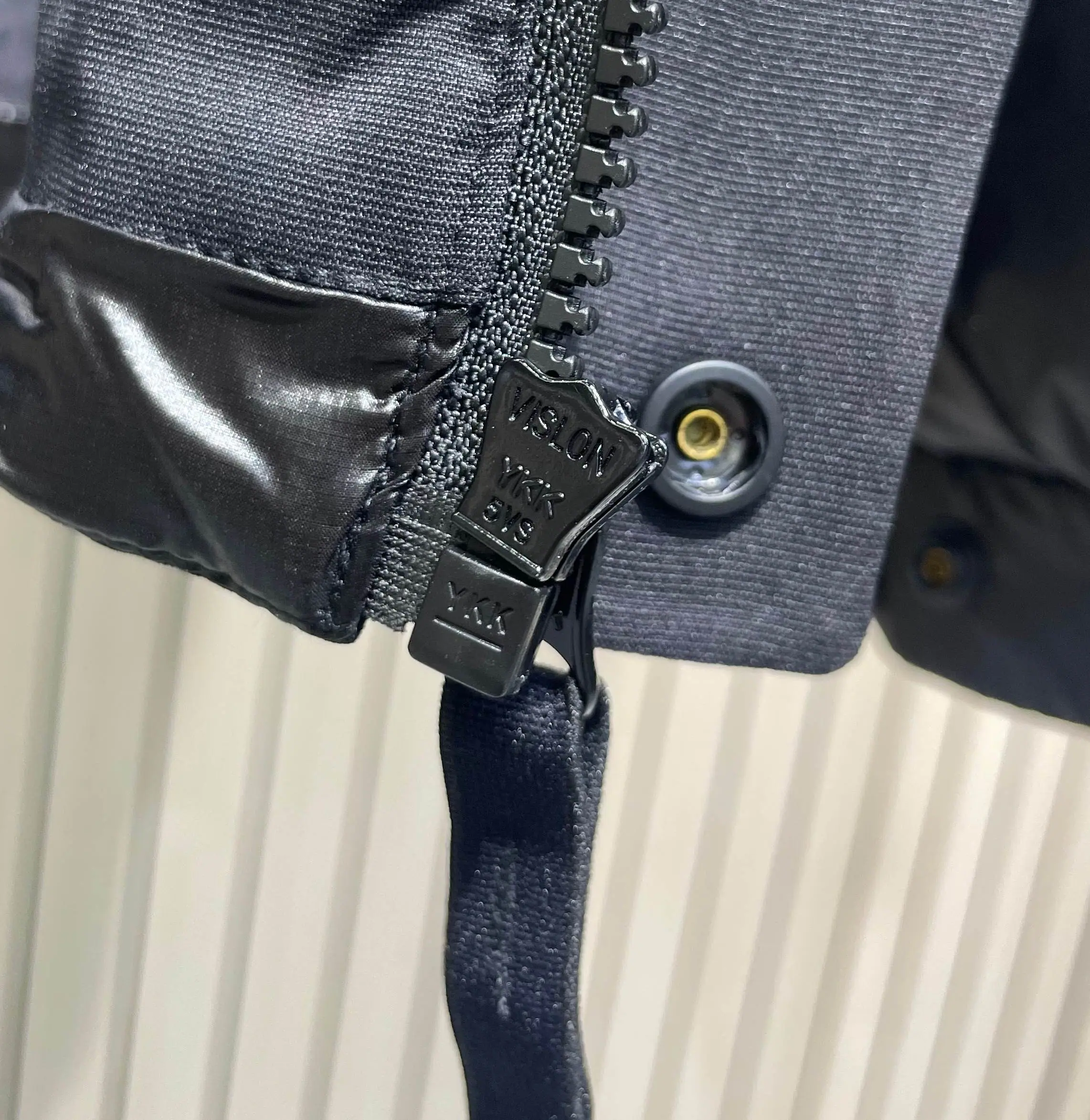 스톤아일랜드 남성 후드 다운 패딩 상세 이미지 7